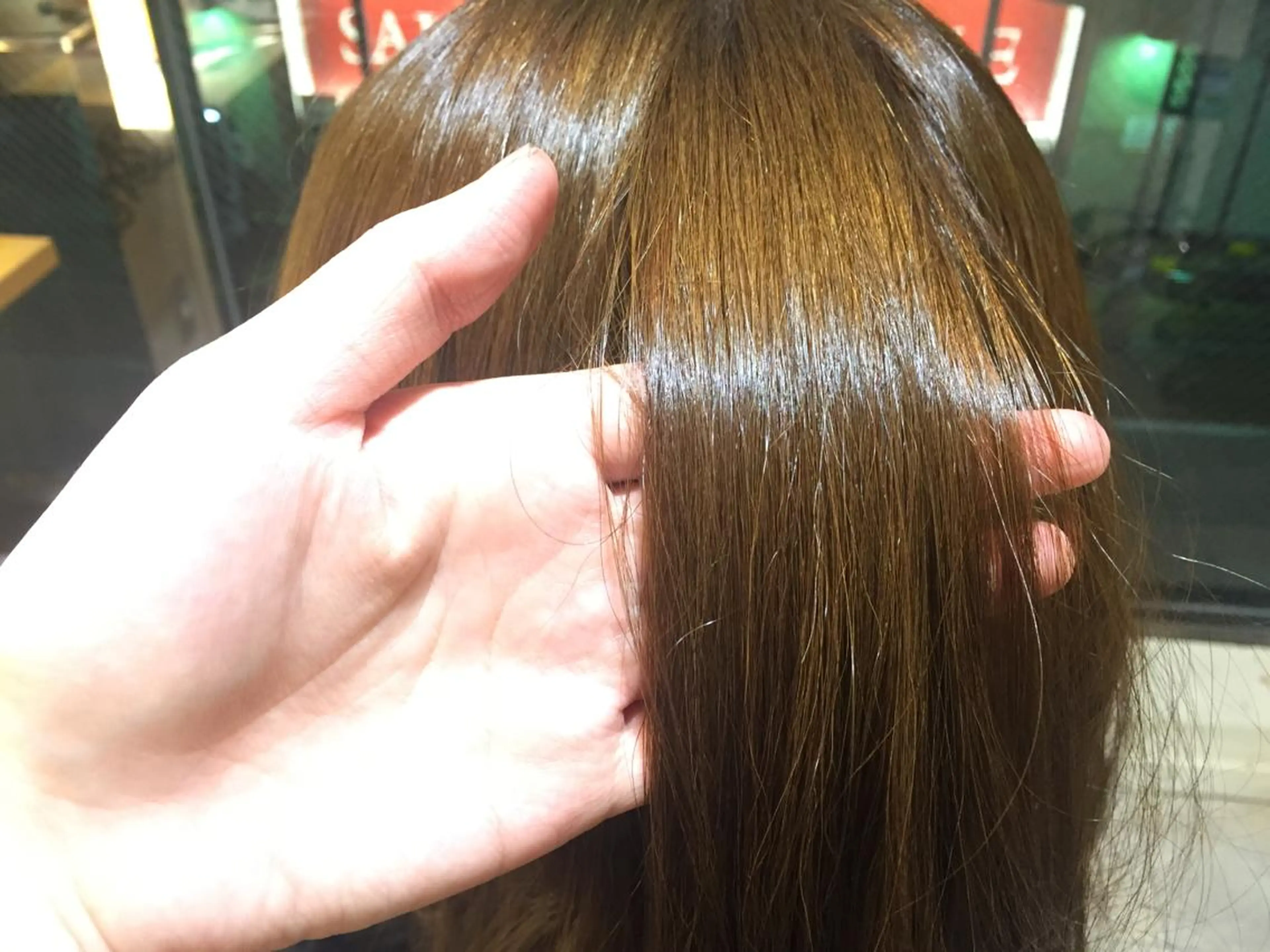 ロング カラー 加藤 綾華のヘアスタイル