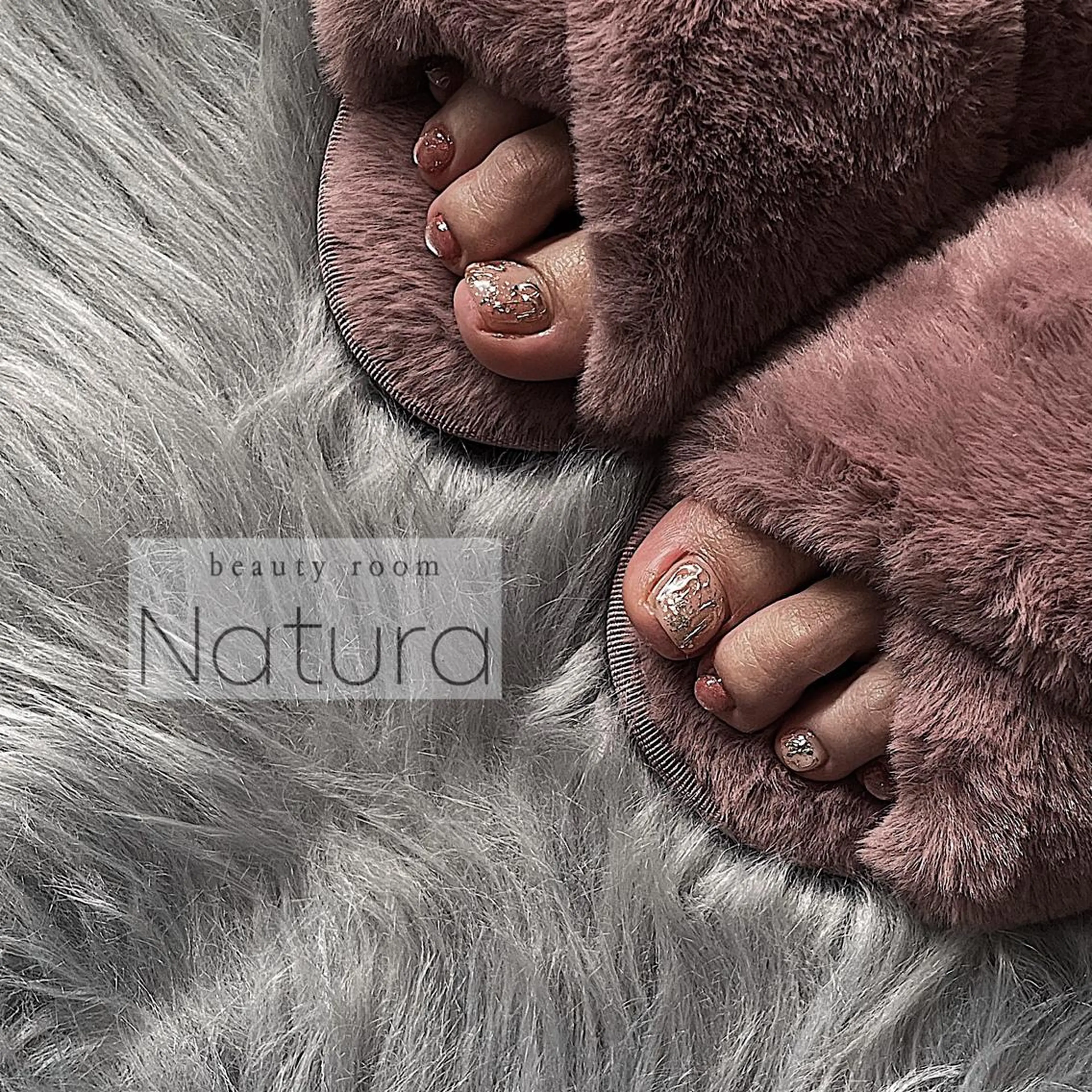 ネイル マツエク・マツパ アイブロウ フットネイル beautyroom Naturaのネイルデザイン