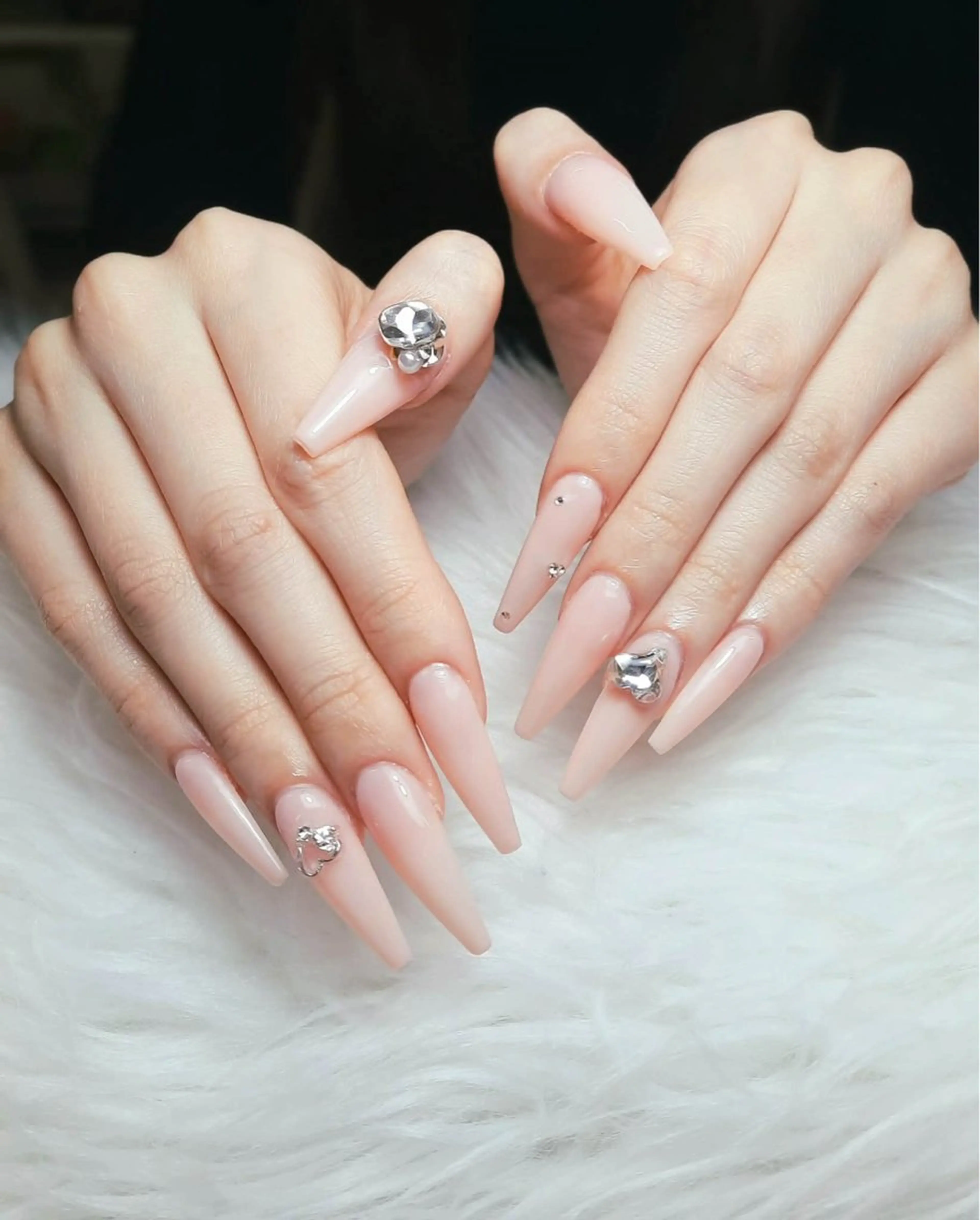 ネイル オーロラネイル チークネイル 長さ出し フレンチネイル ハロウィン ハンドネイル Lumi Nail 新大久保3‘のネイルデザイン