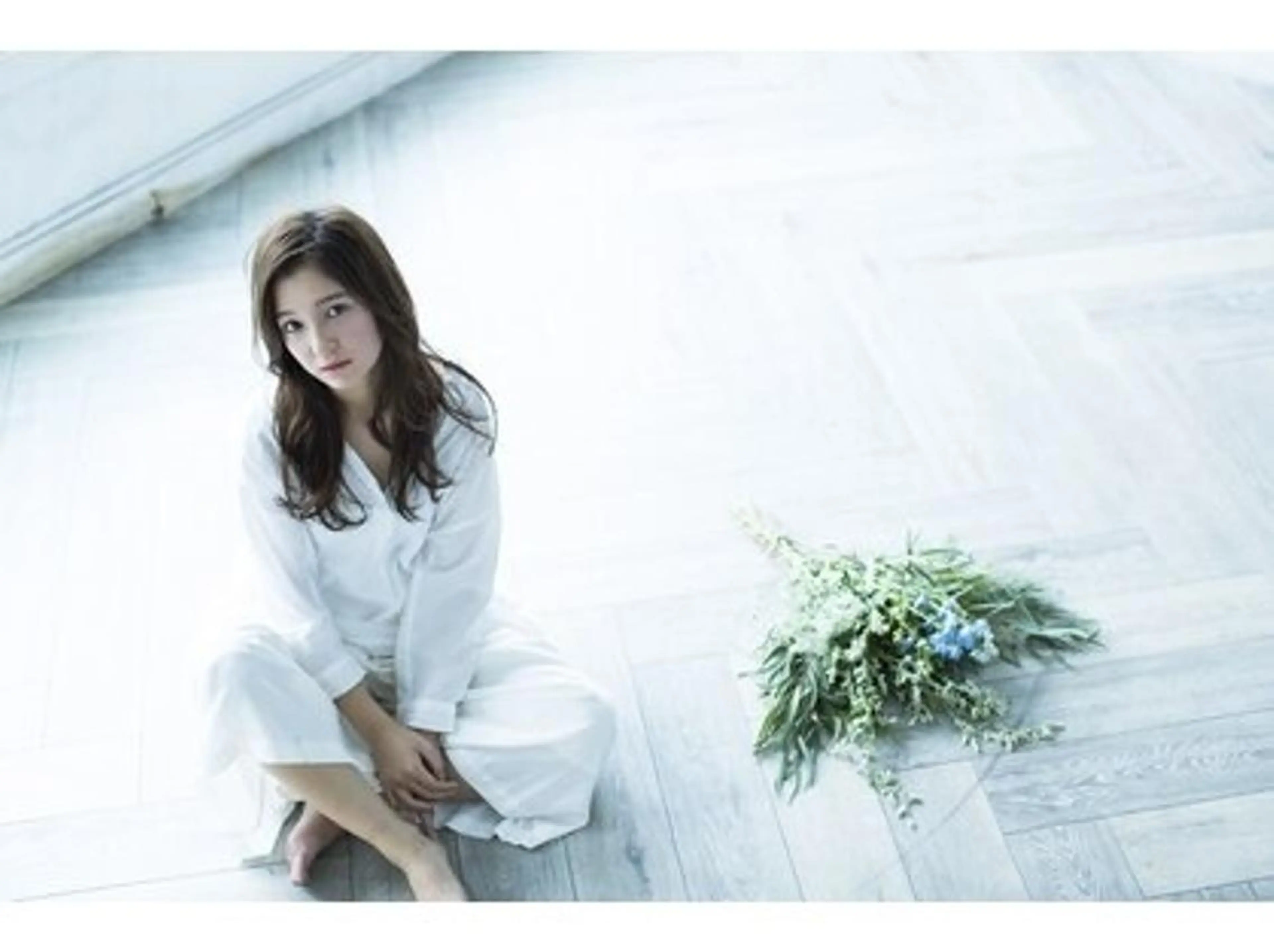 ロング カラー パーマ ヘアアレンジ 恩田 さやかのヘアスタイル