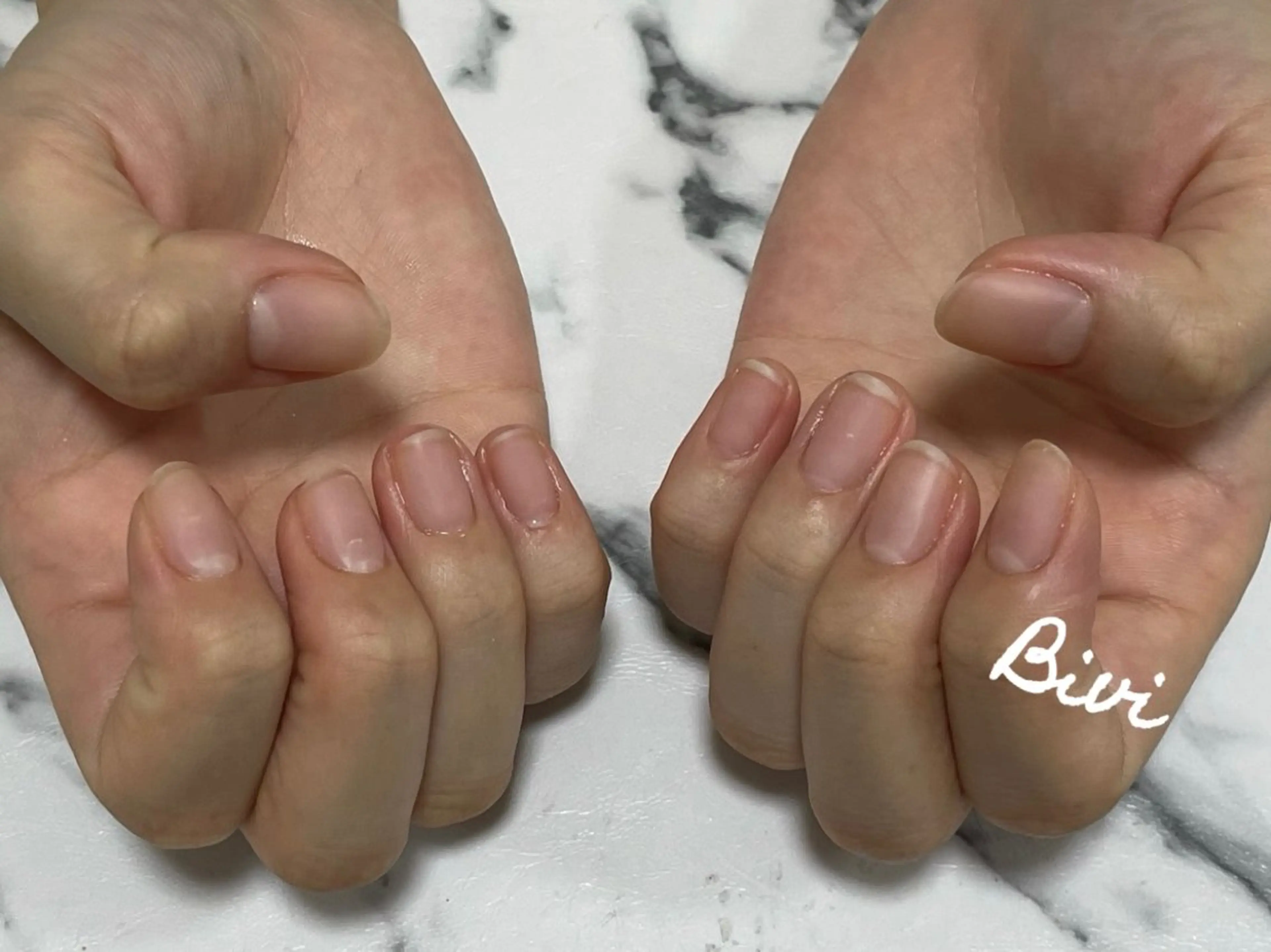 ネイル アートネイル フラッシュネイル ラメ(グリッター) マットネイル シルバー ハンドネイル ハンドケア ♡Bivi♡自爪に 優しいネイルサロンのネイルデザイン