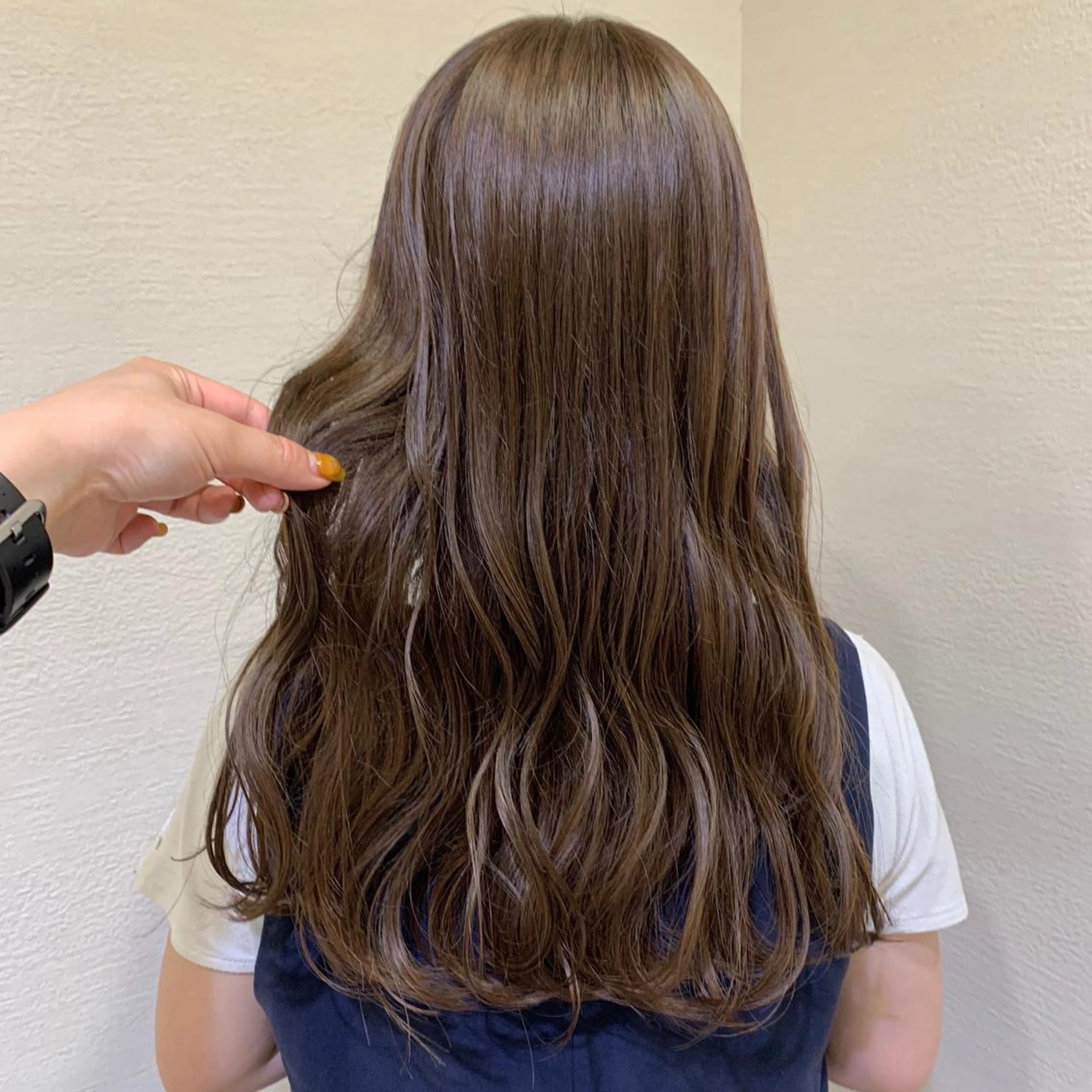 ロング カラー アッシュ ベージュカラー ロング 🍳しながわ はるか🍳のヘアスタイル