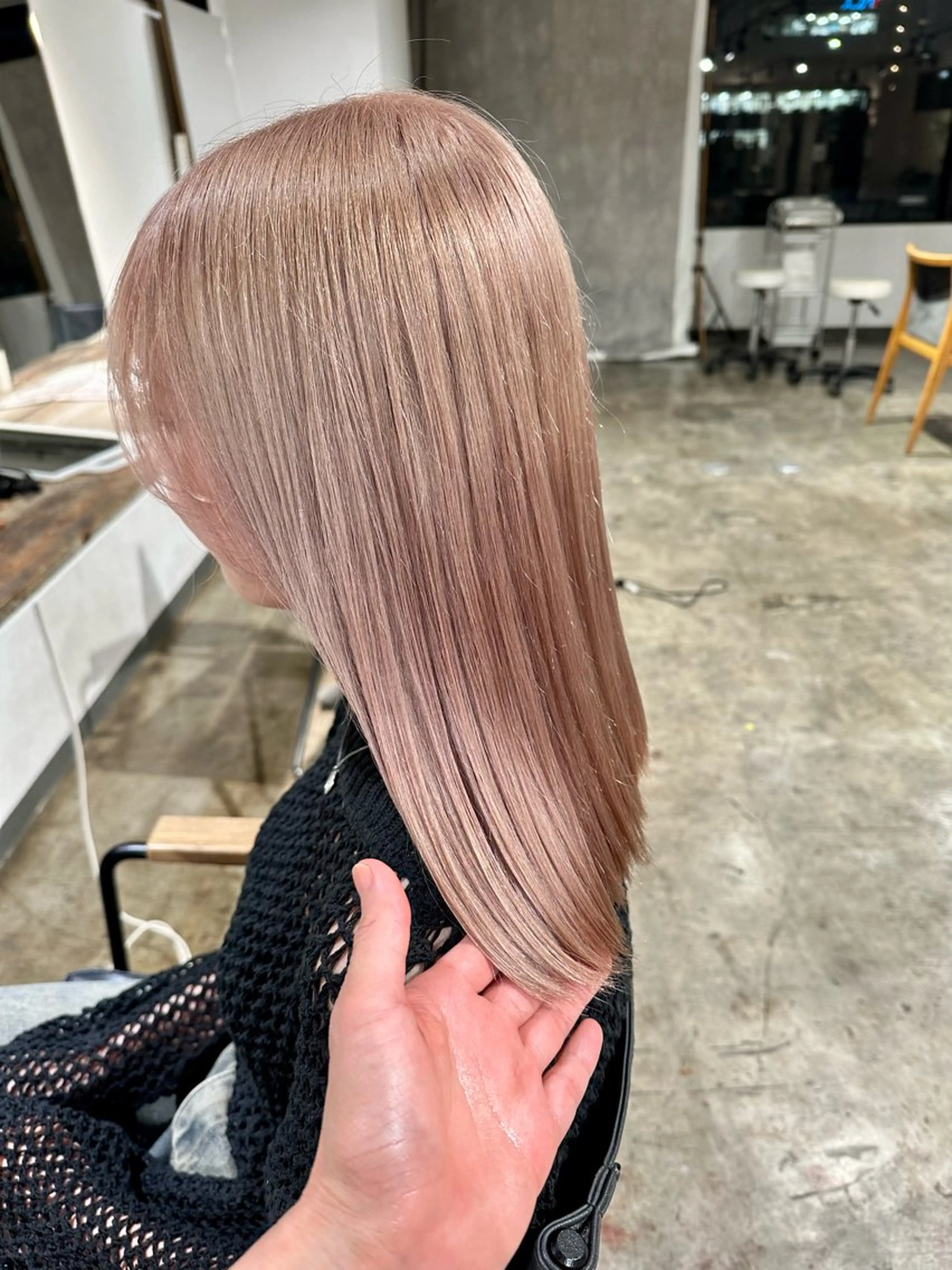 ミディアム カラー カット ヘアカラー トリートメント ヘアセット ✨艶ブリーチカラー ✨四ノ宮裕己のヘアスタイル