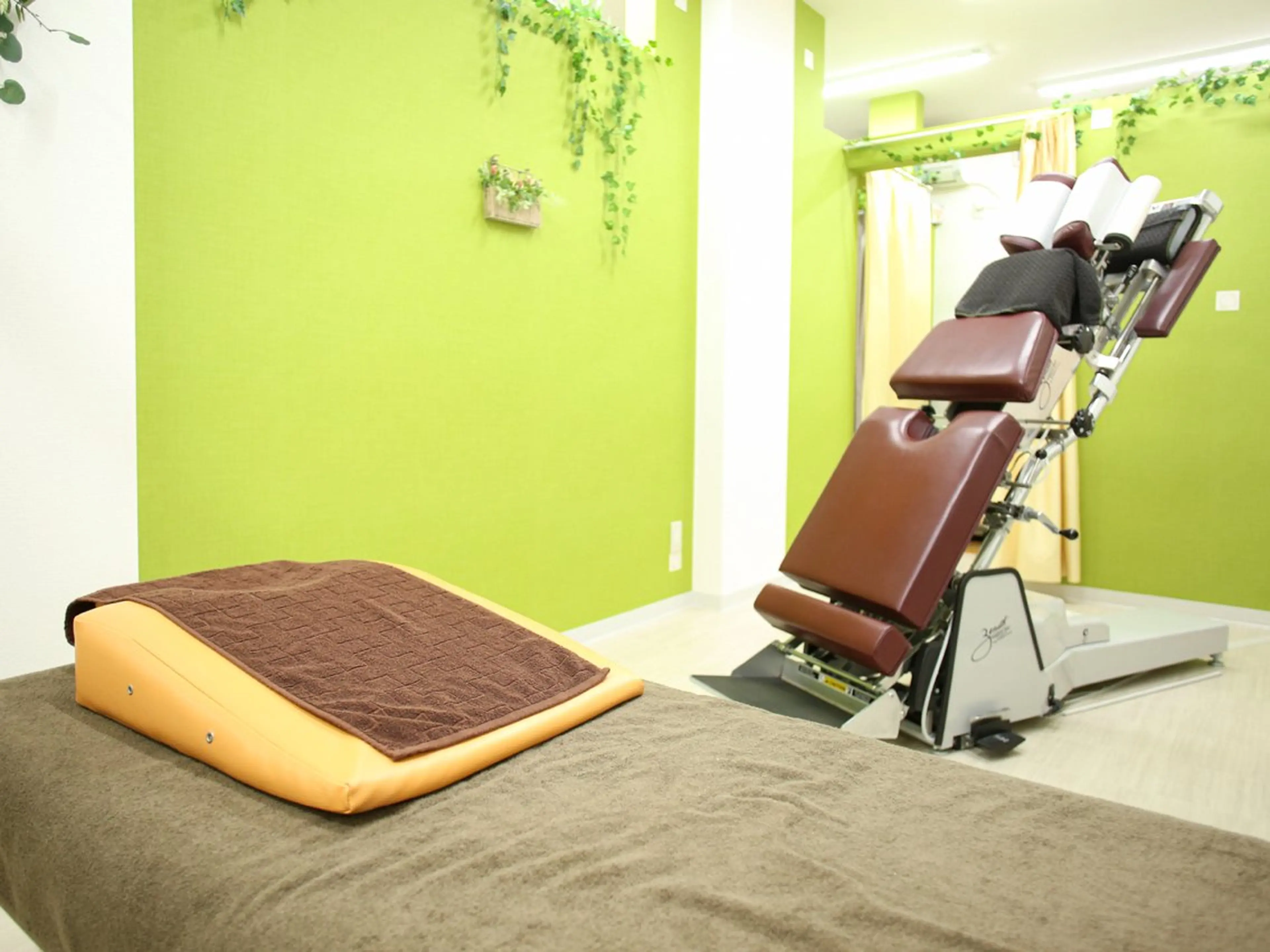 リラク 骨と筋肉の専門家 骨×筋LAB 真施　整体院所属・真施整体院 磯部のエステ・リラクイメージ