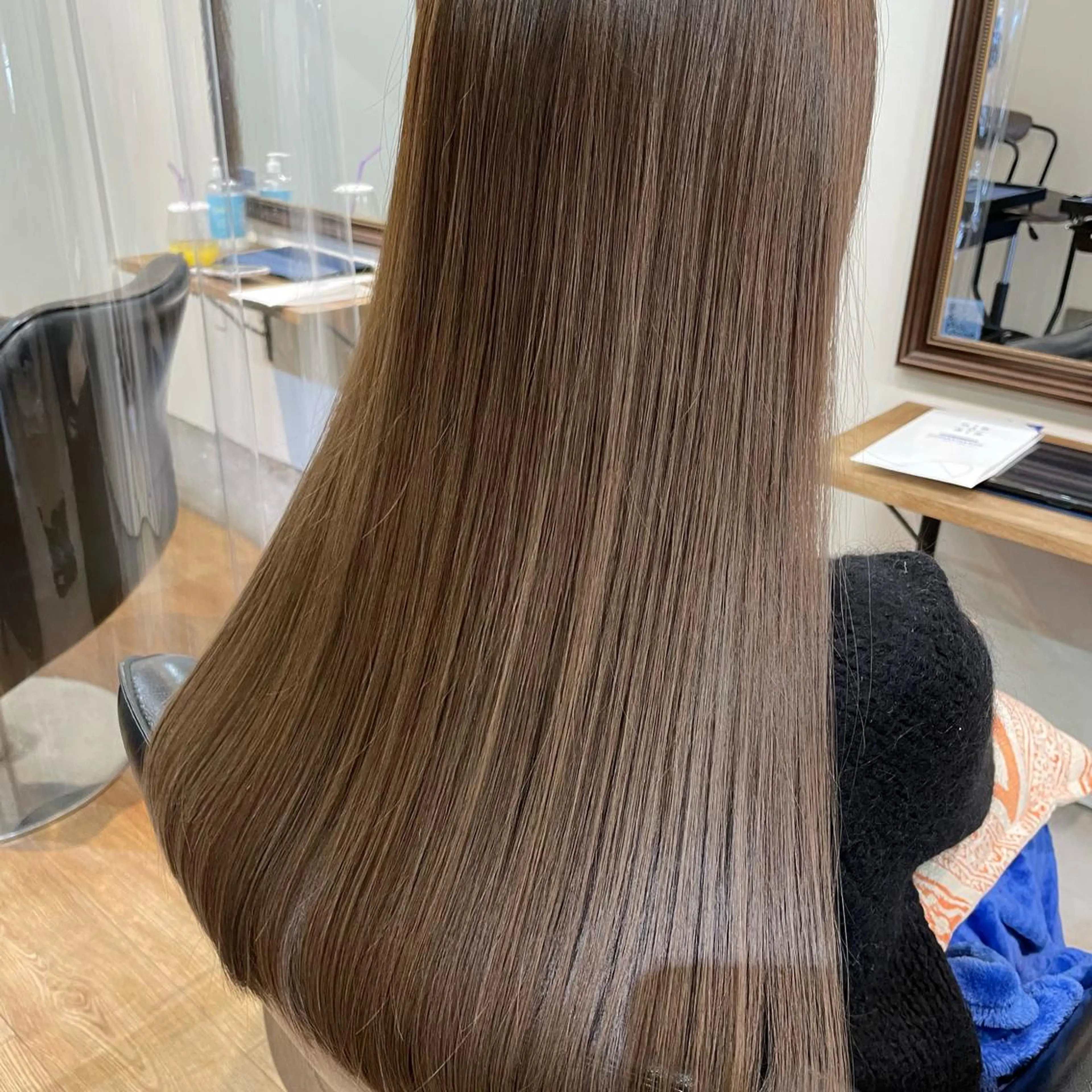 カラー イシイ ハルナ 🤍のヘアスタイル