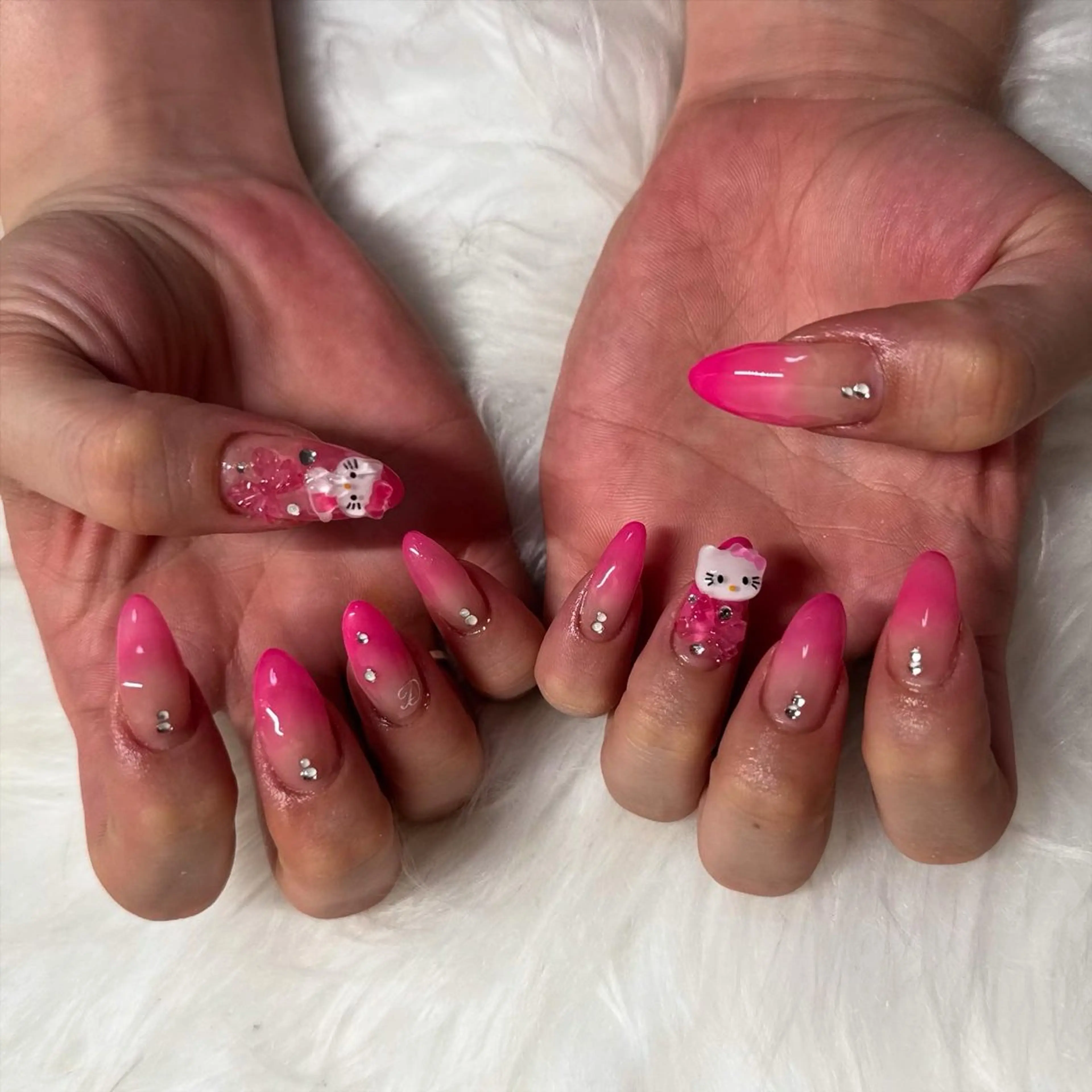 ロング ハンドネイル mao .のネイルデザイン