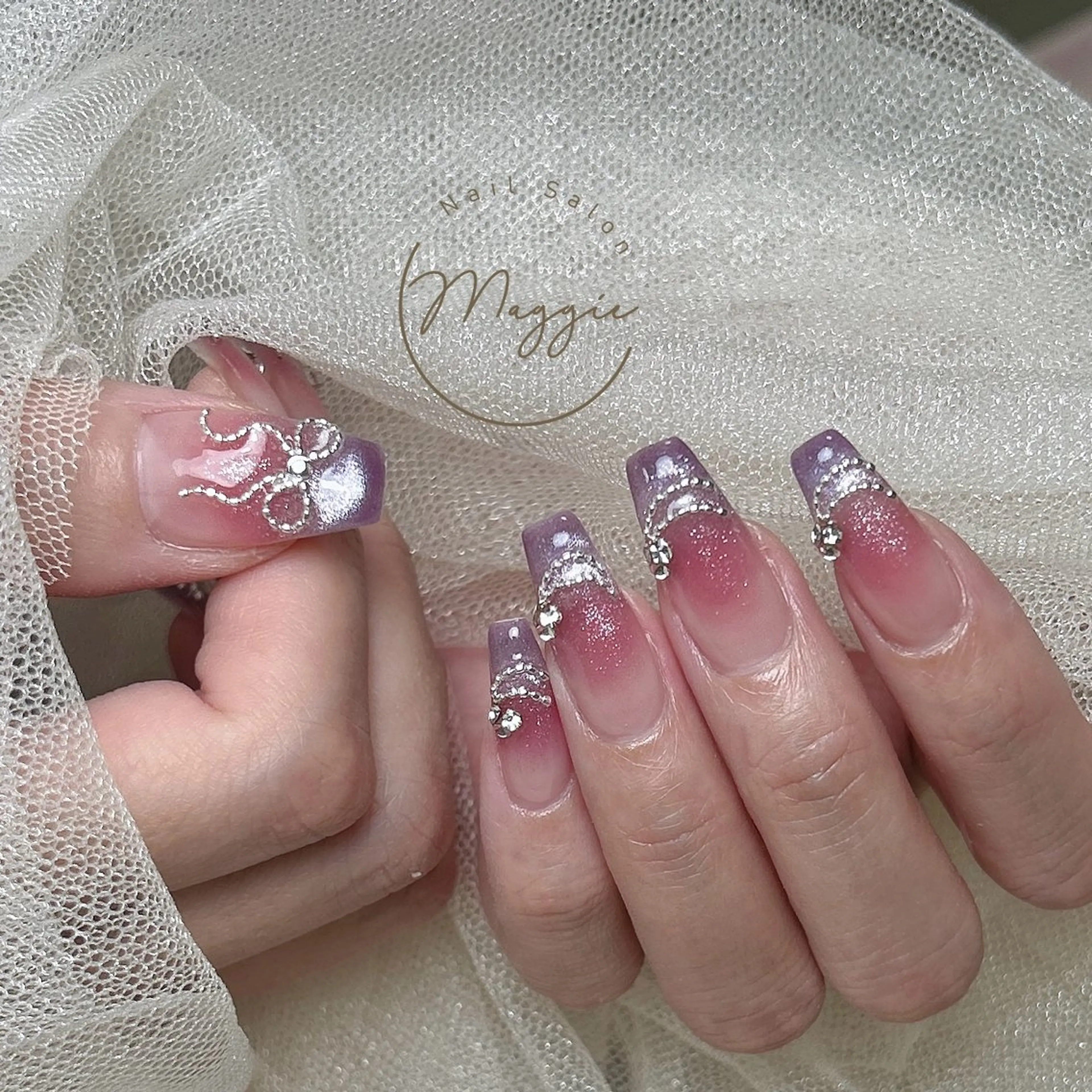 ネイル Maggie Nail🦩のネイルデザイン
