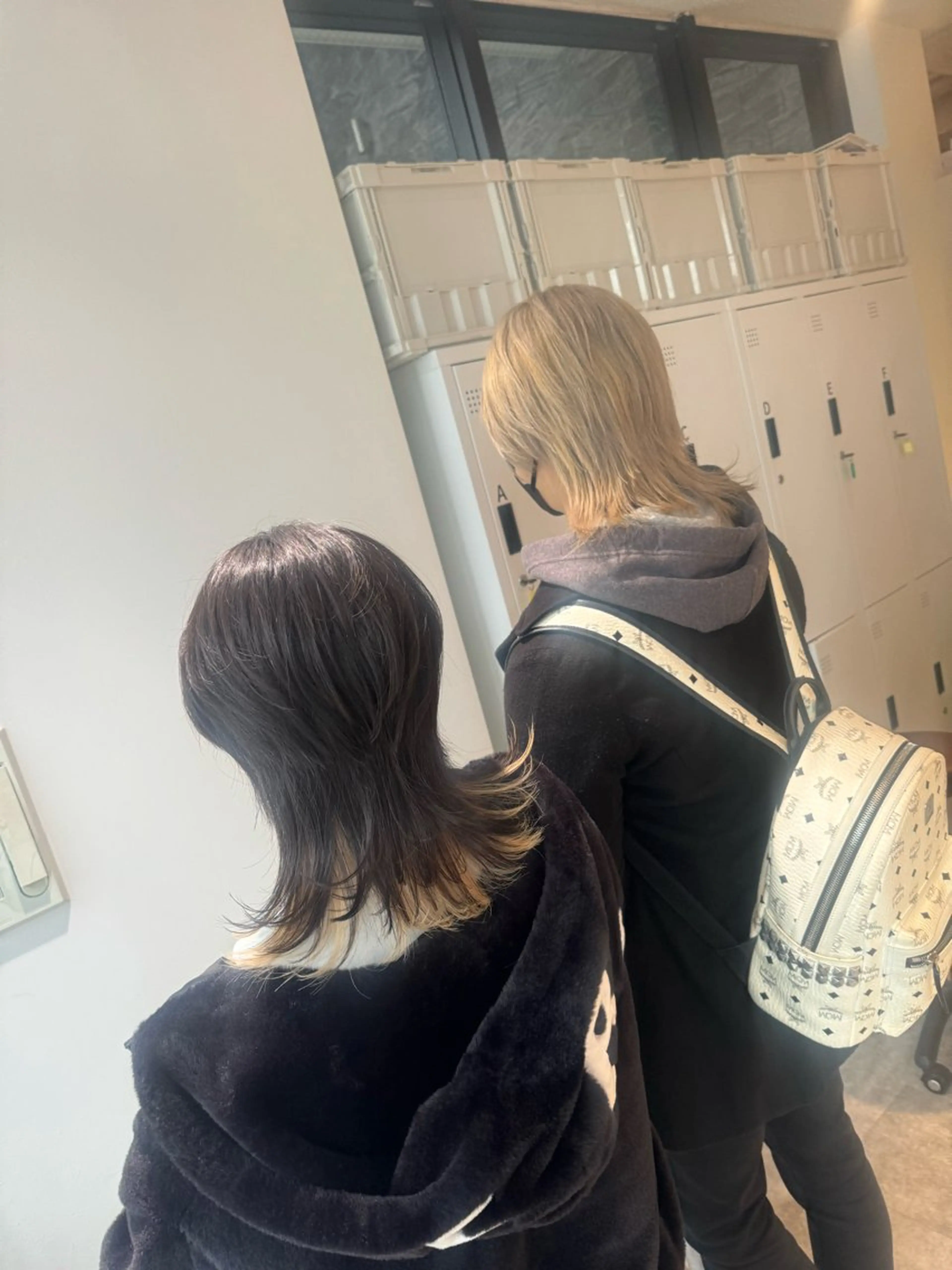 ミディアム カラー ウルフカット カット ヘアカラー オスズ 🎀´-のヘアスタイル