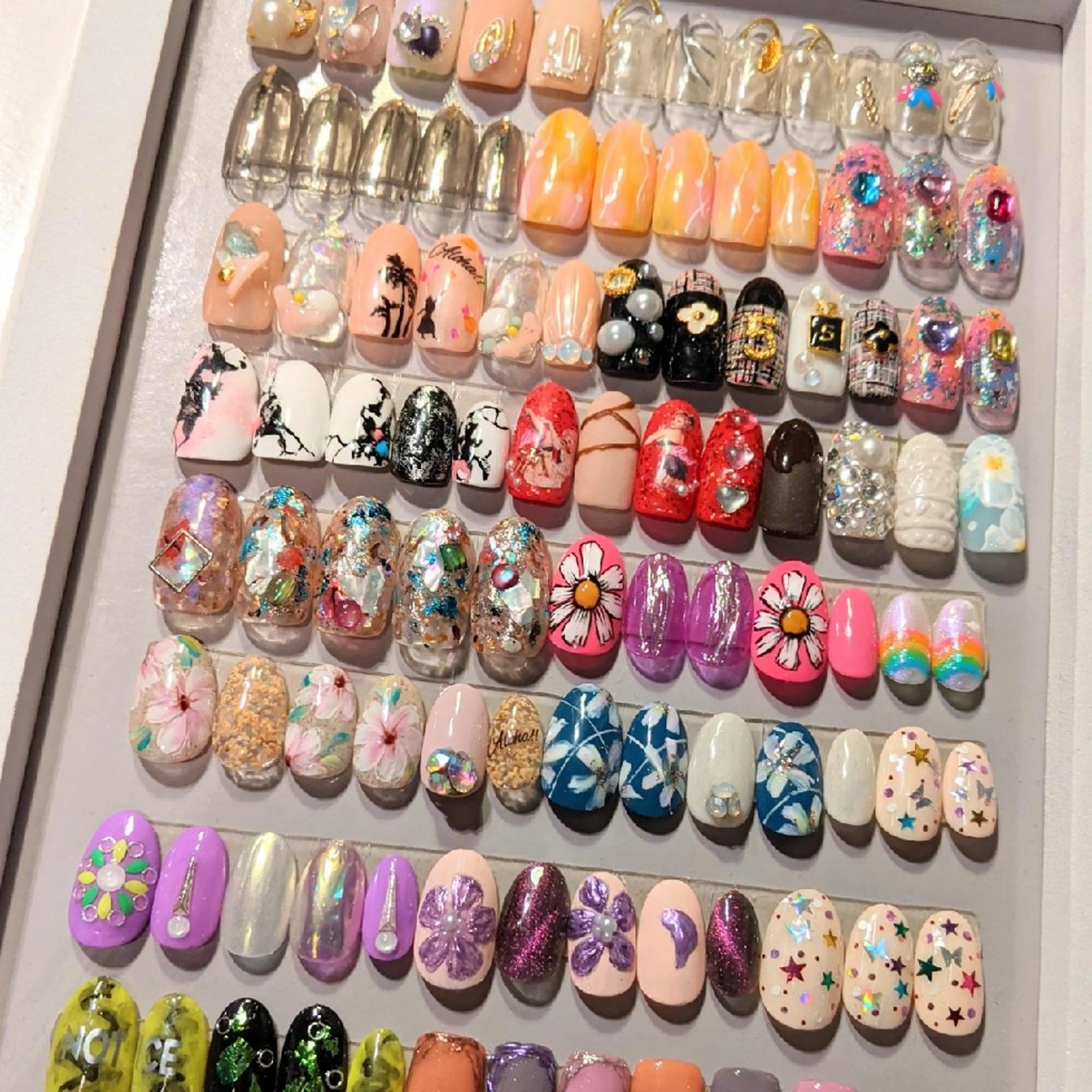 ネイル ｱｲﾗｯｼｭ ﾈｲﾙ ｻﾛﾝ つけるのマツエク・マツパデザイン