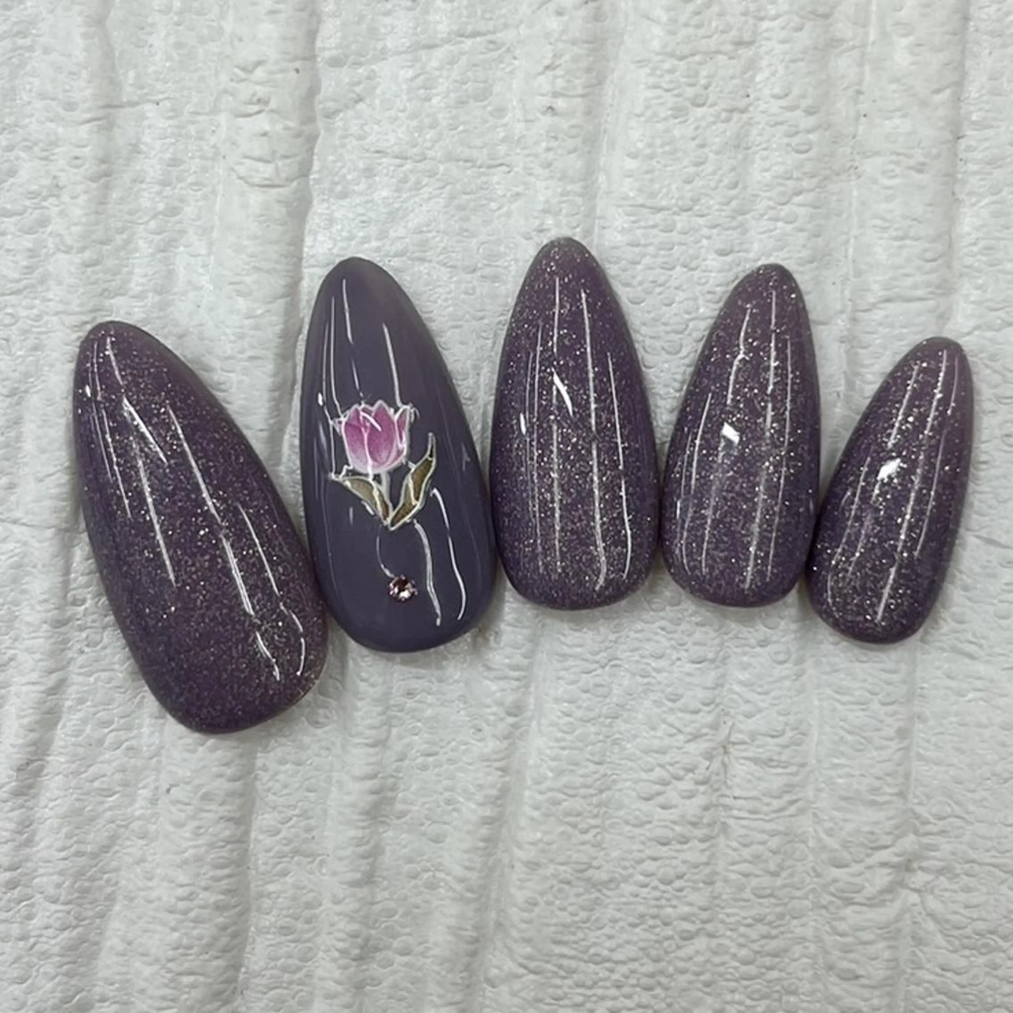 ネイル Nail salon Honey Beeのネイルデザイン