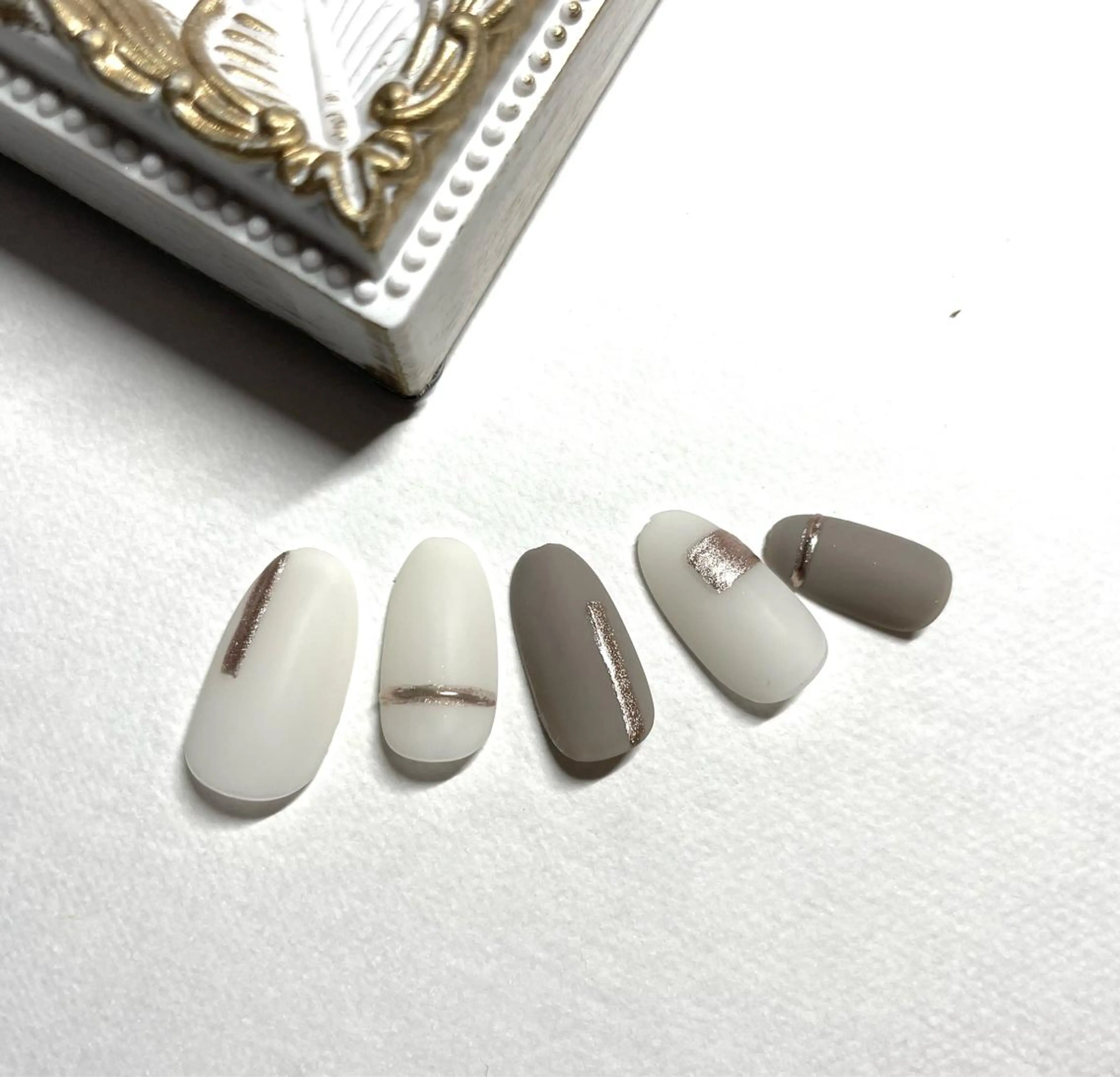 ネイル アートネイル マットネイル ミラーネイル le_rire _nailのネイルデザイン