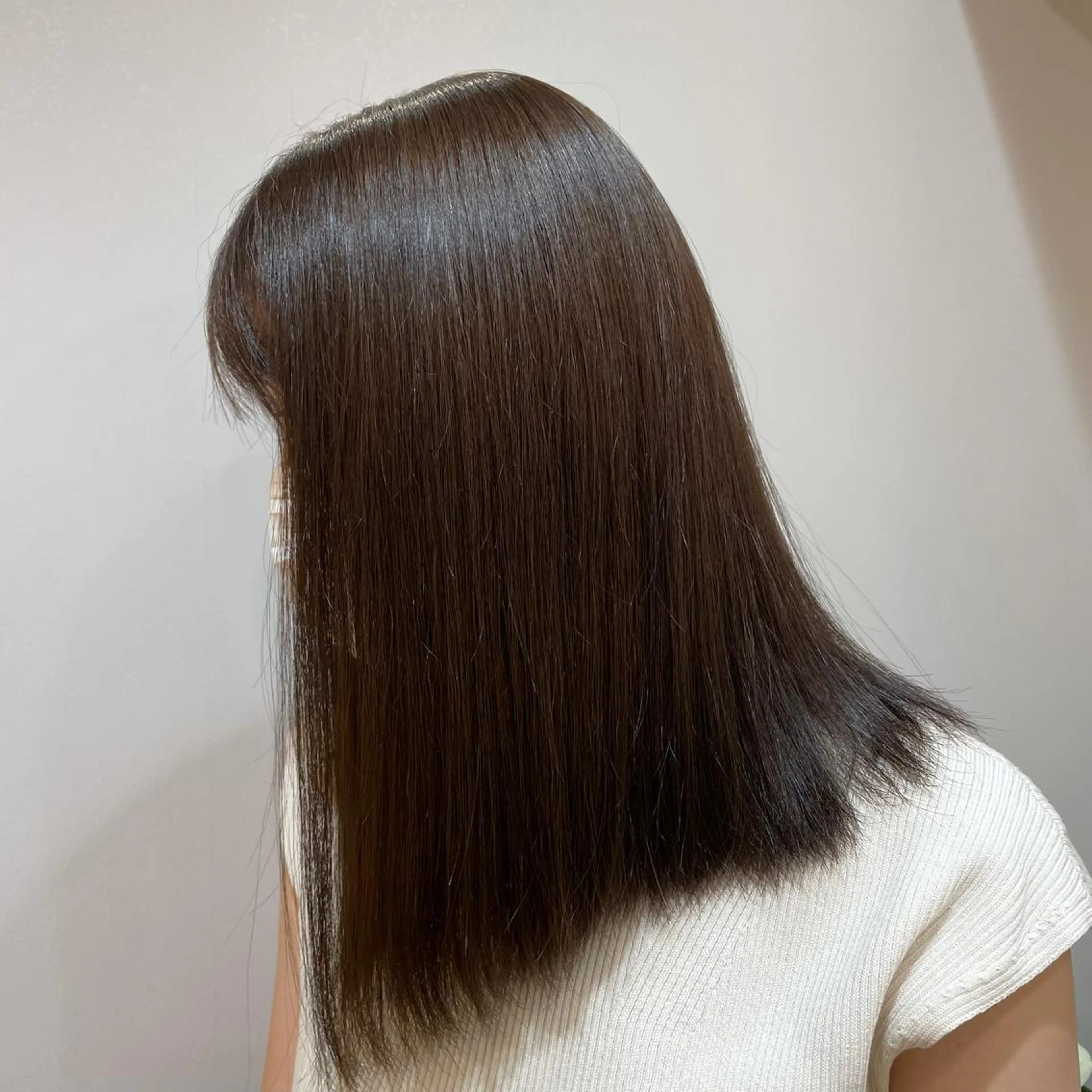 セミロング マホ/日吉/髪質改善 /レイヤー/ガーリーのヘアスタイル