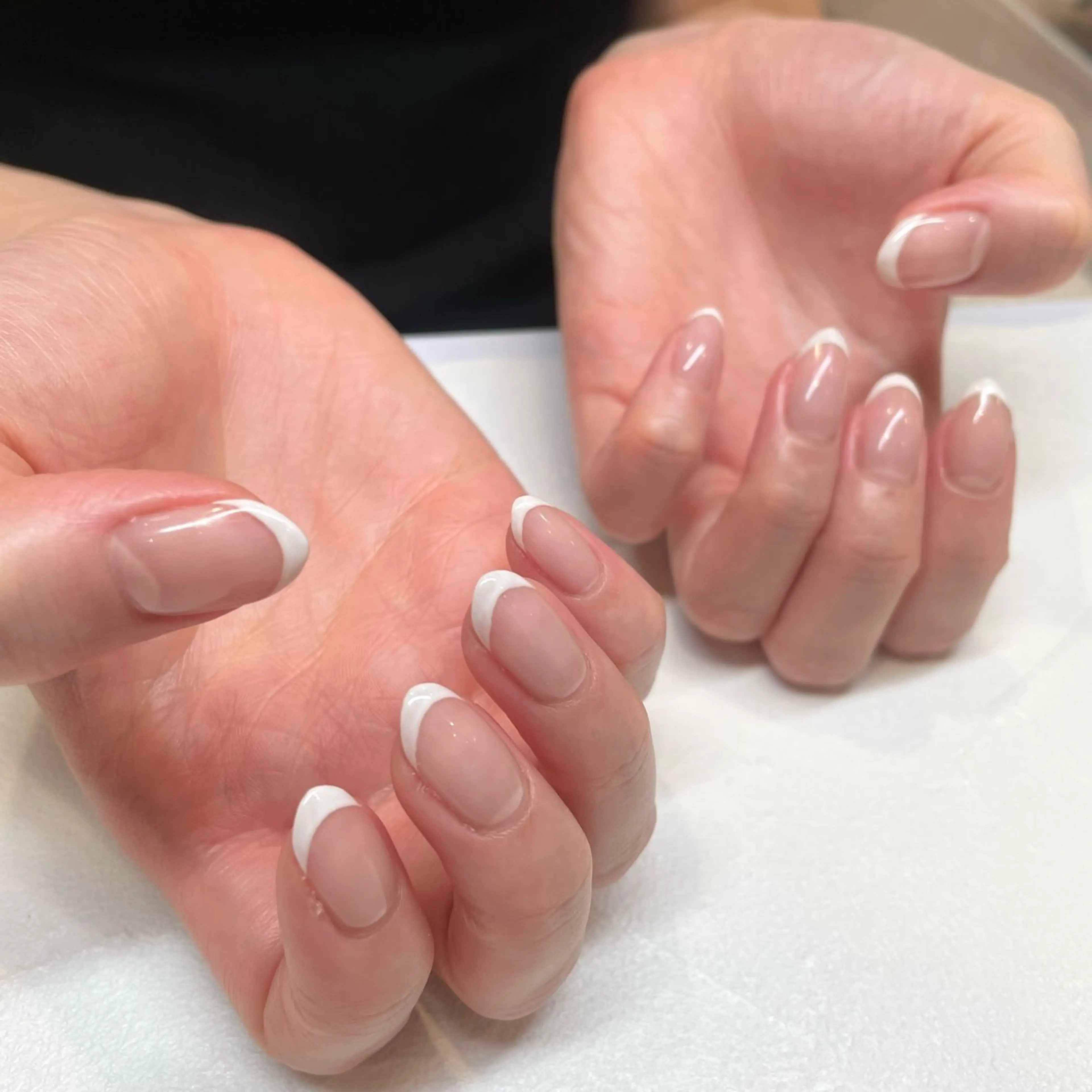 【ハンド】フレンチ クリアベース(オフあり)の写真