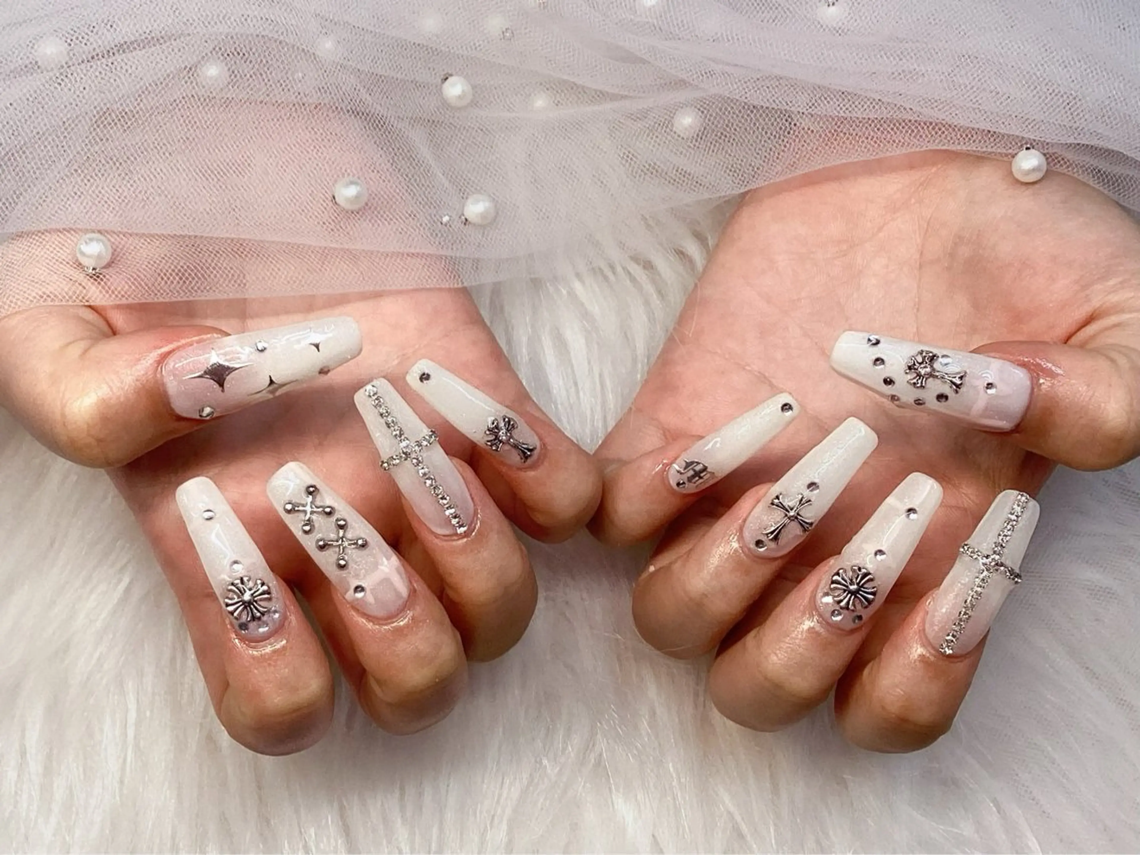 ネイル パーツ全部¥110 サロンミミのネイルデザイン