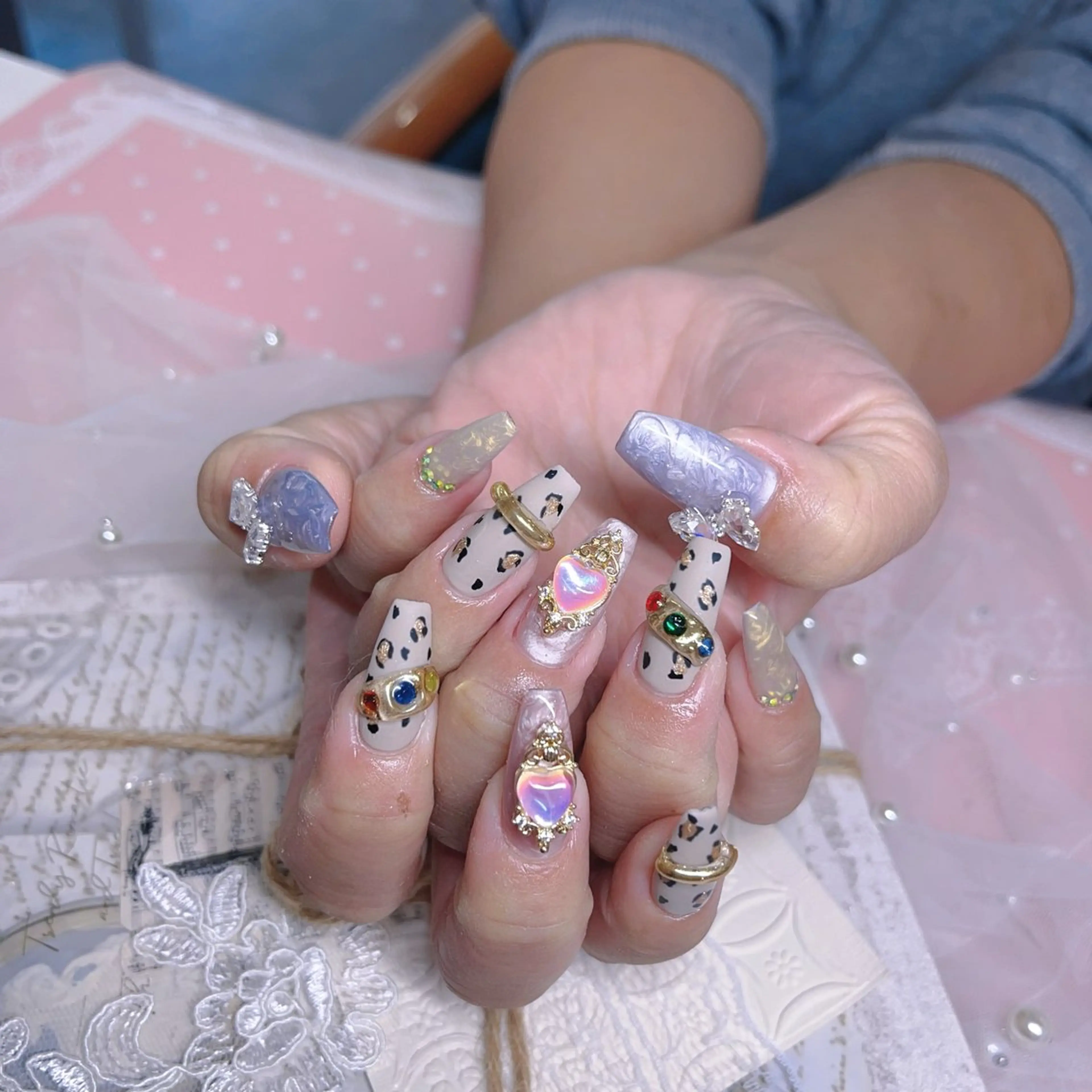 ネイル Fairyフェアリーネイルサロン所属・Nail Hibi サロンのネイルデザイン