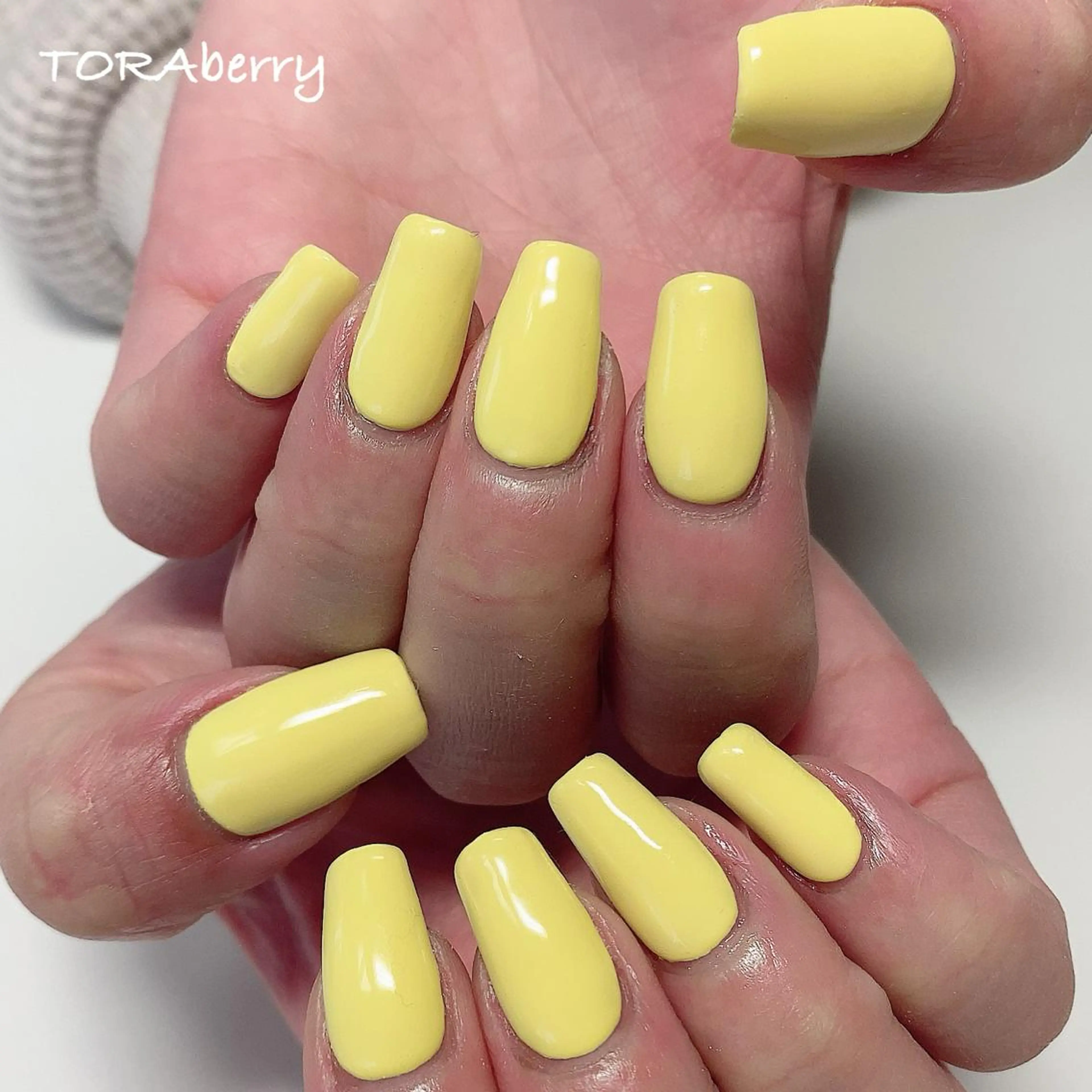 ネイル 黄色 ハンドネイル ネイリスト なつみのネイルデザイン