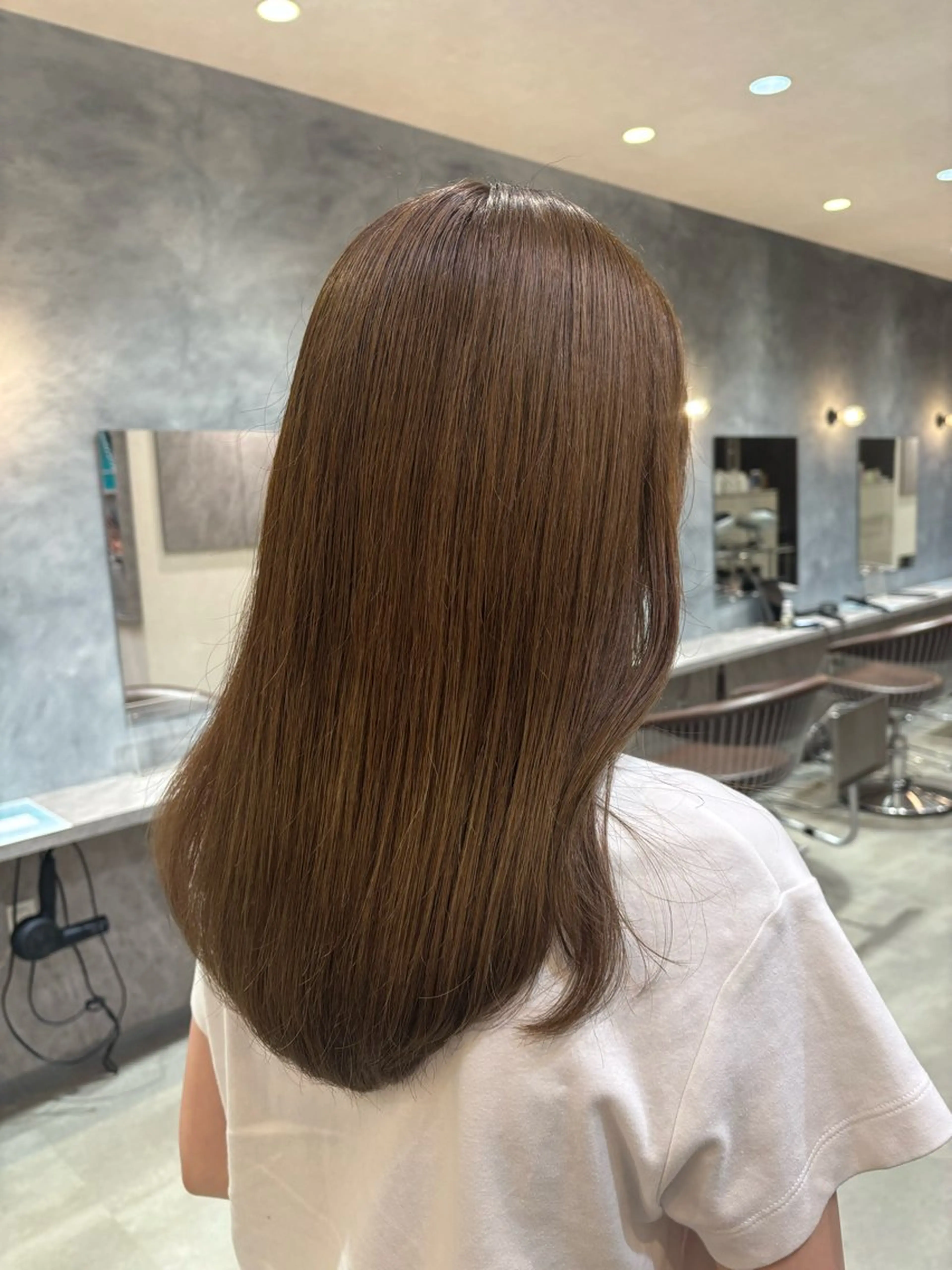 ミディアム ヘアカラー 金木 凜花のヘアスタイル