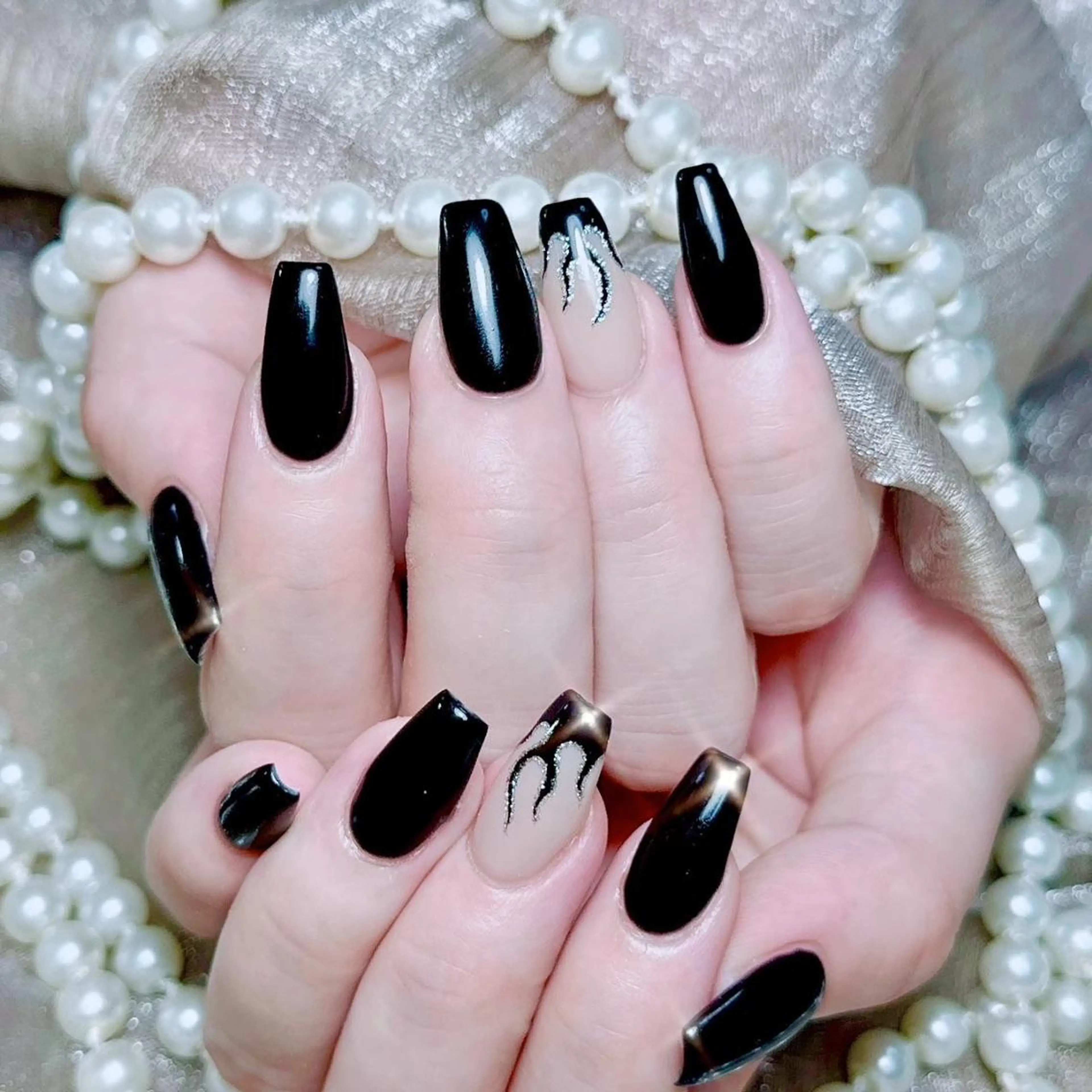 ネイル Hanya 🌈のネイルデザイン