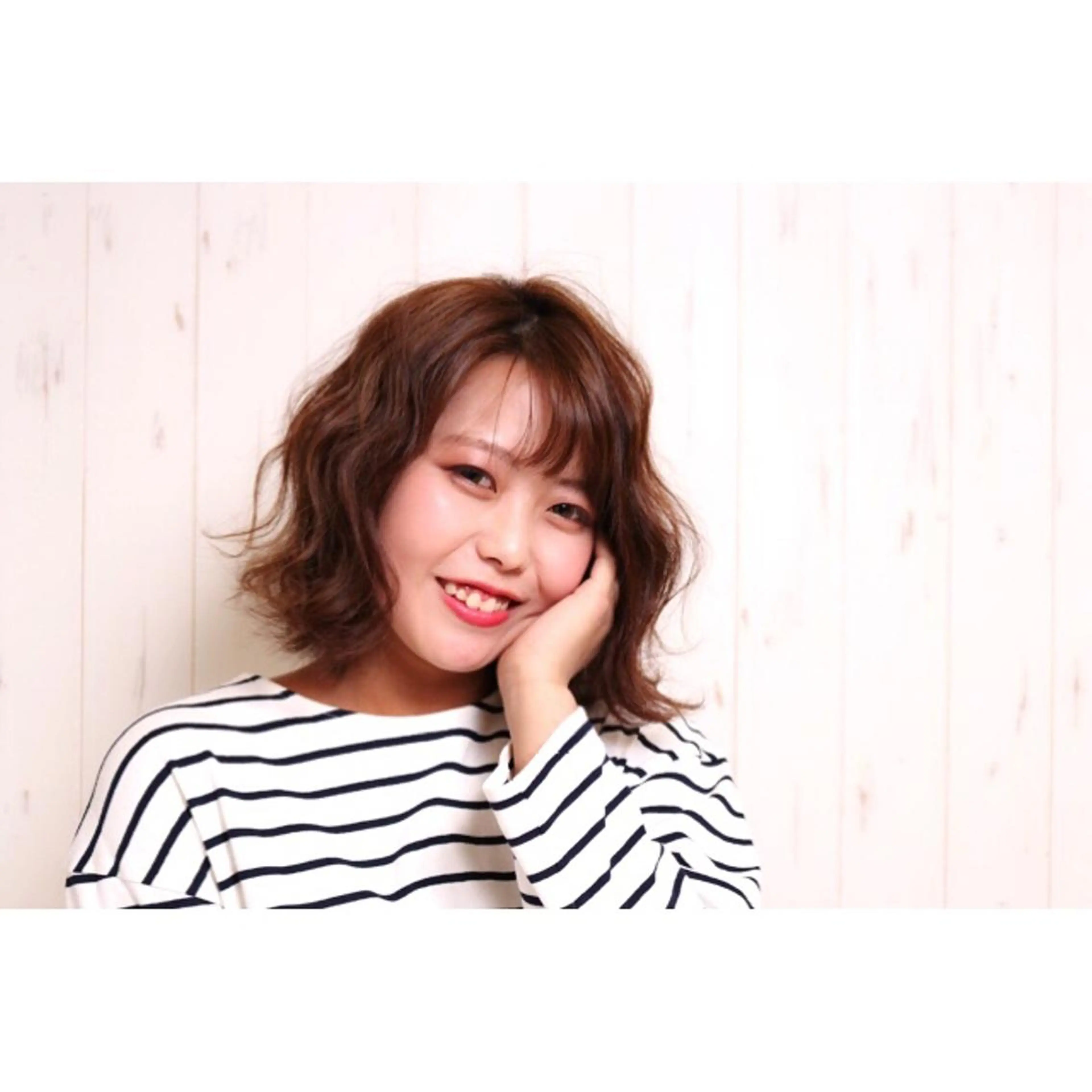 ミディアム カラー ボブ KAIzen. tomoのヘアスタイル