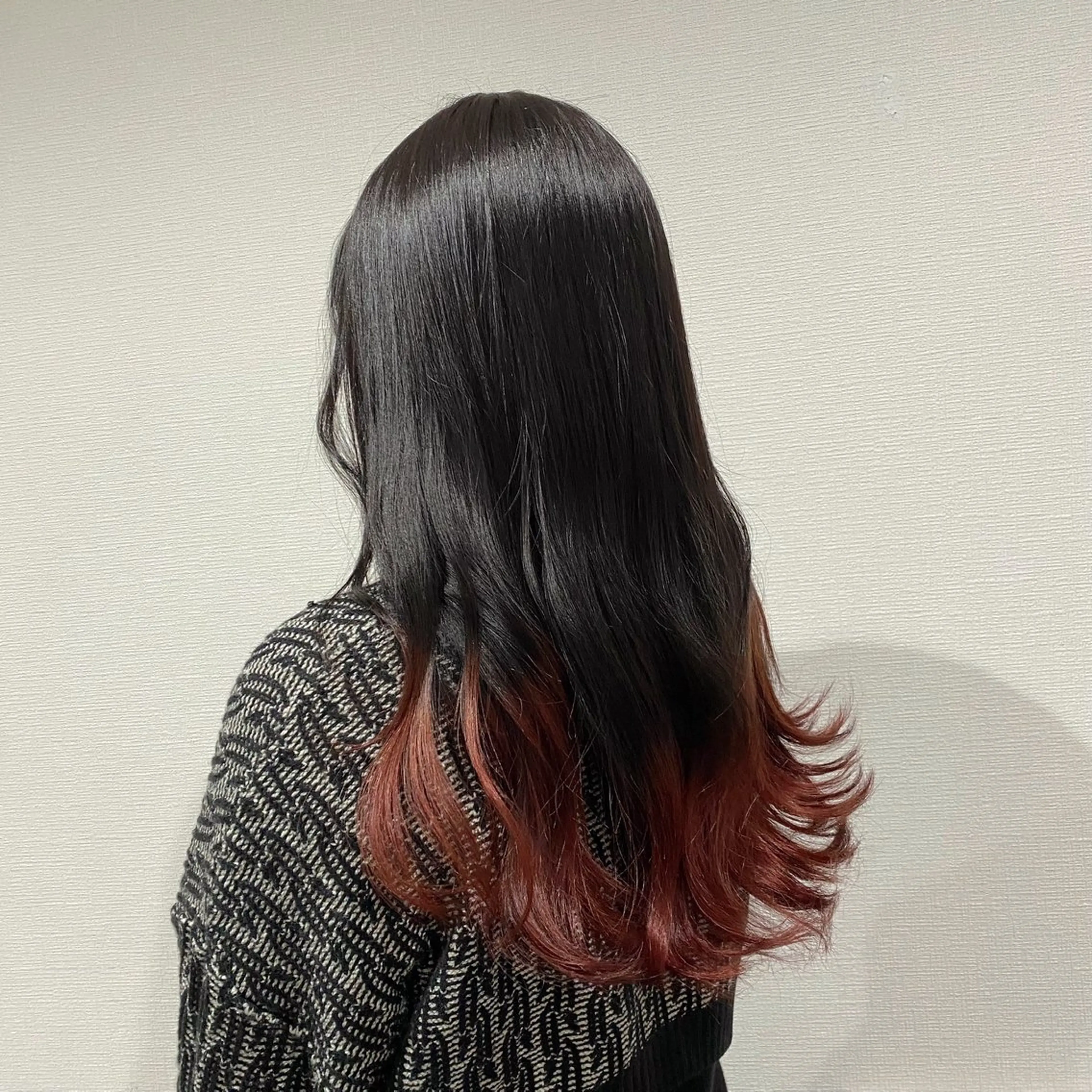ロング カラー 大友 岳斗のヘアスタイル