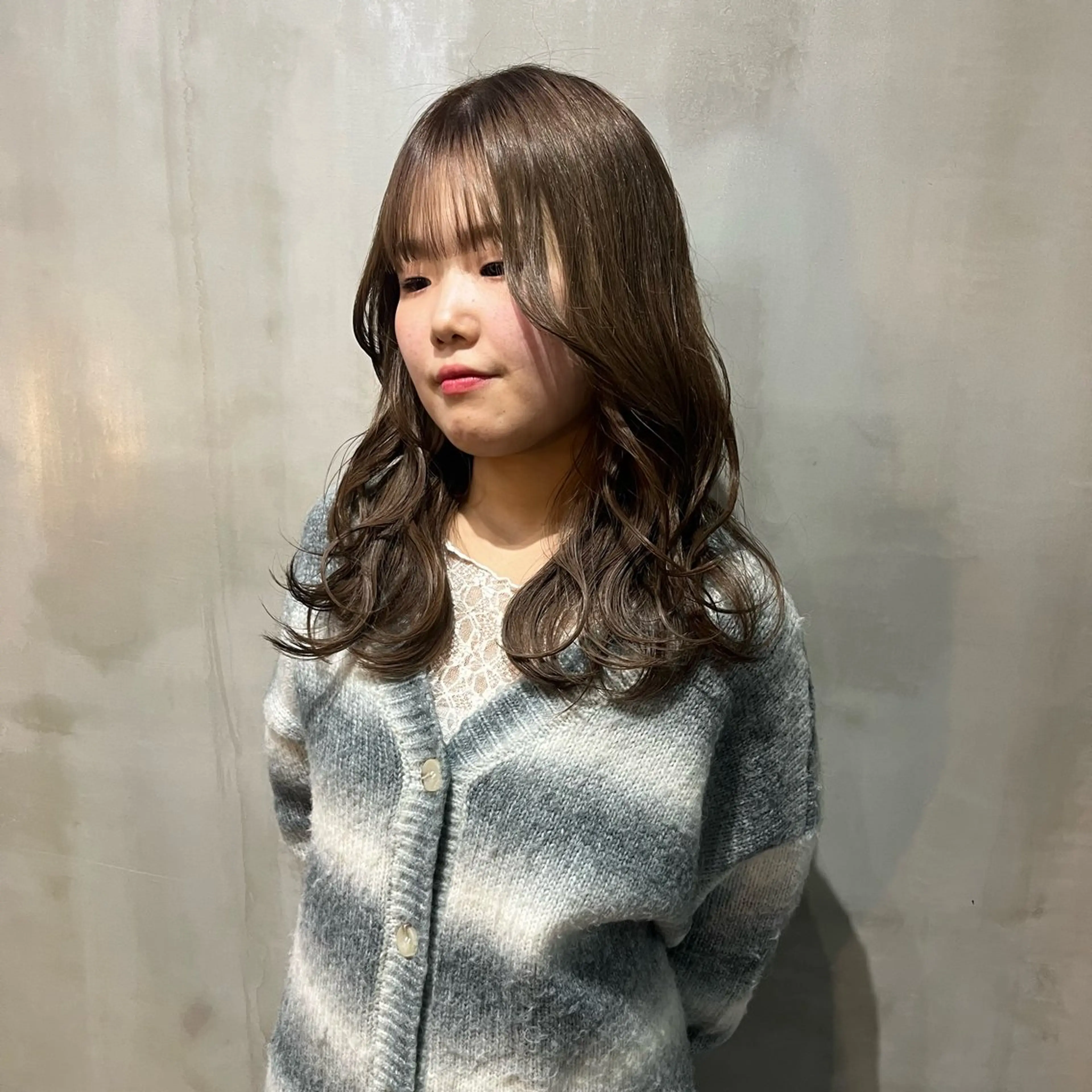 セミロング カラー 透明感カラー カット ヘアカラー yuumi/大濠🪷 レイヤー/垢抜けヘアのヘアスタイル