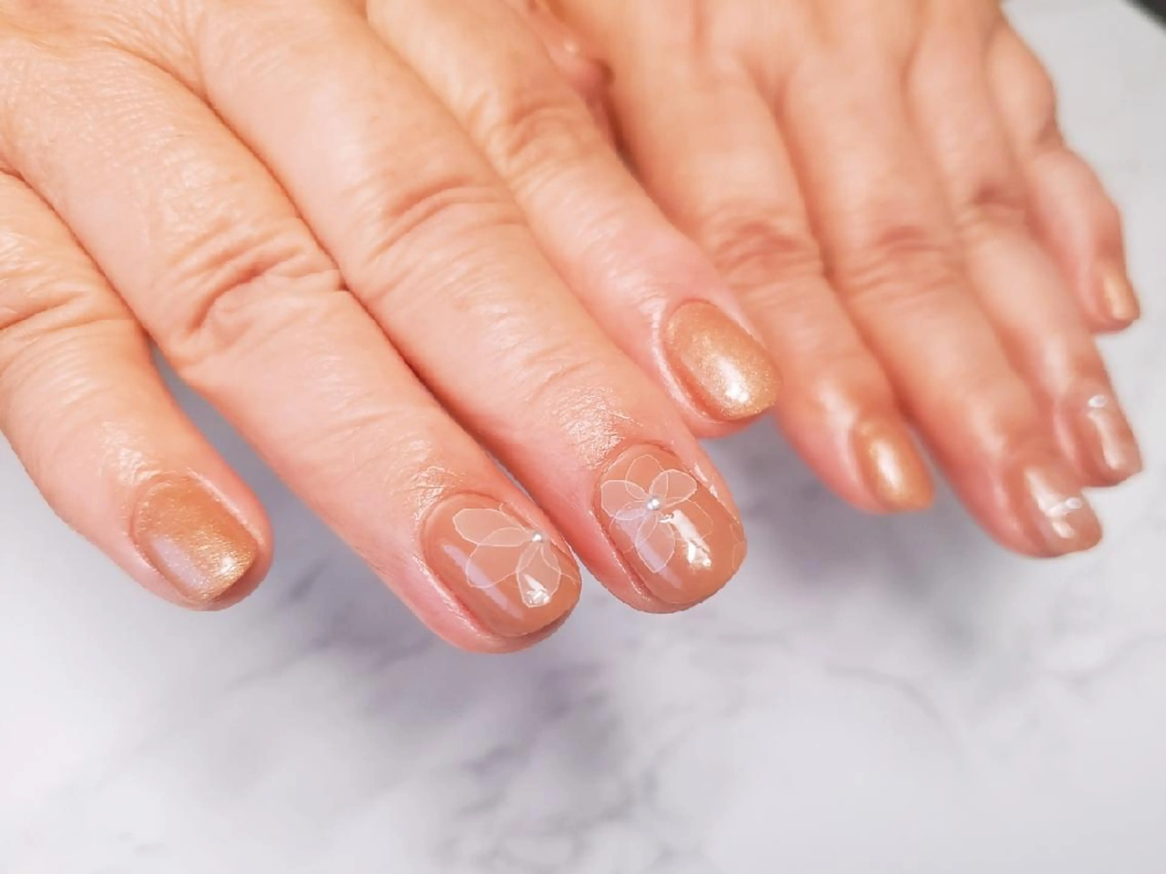 ネイル アートネイル 佐藤 結衣のネイルデザイン