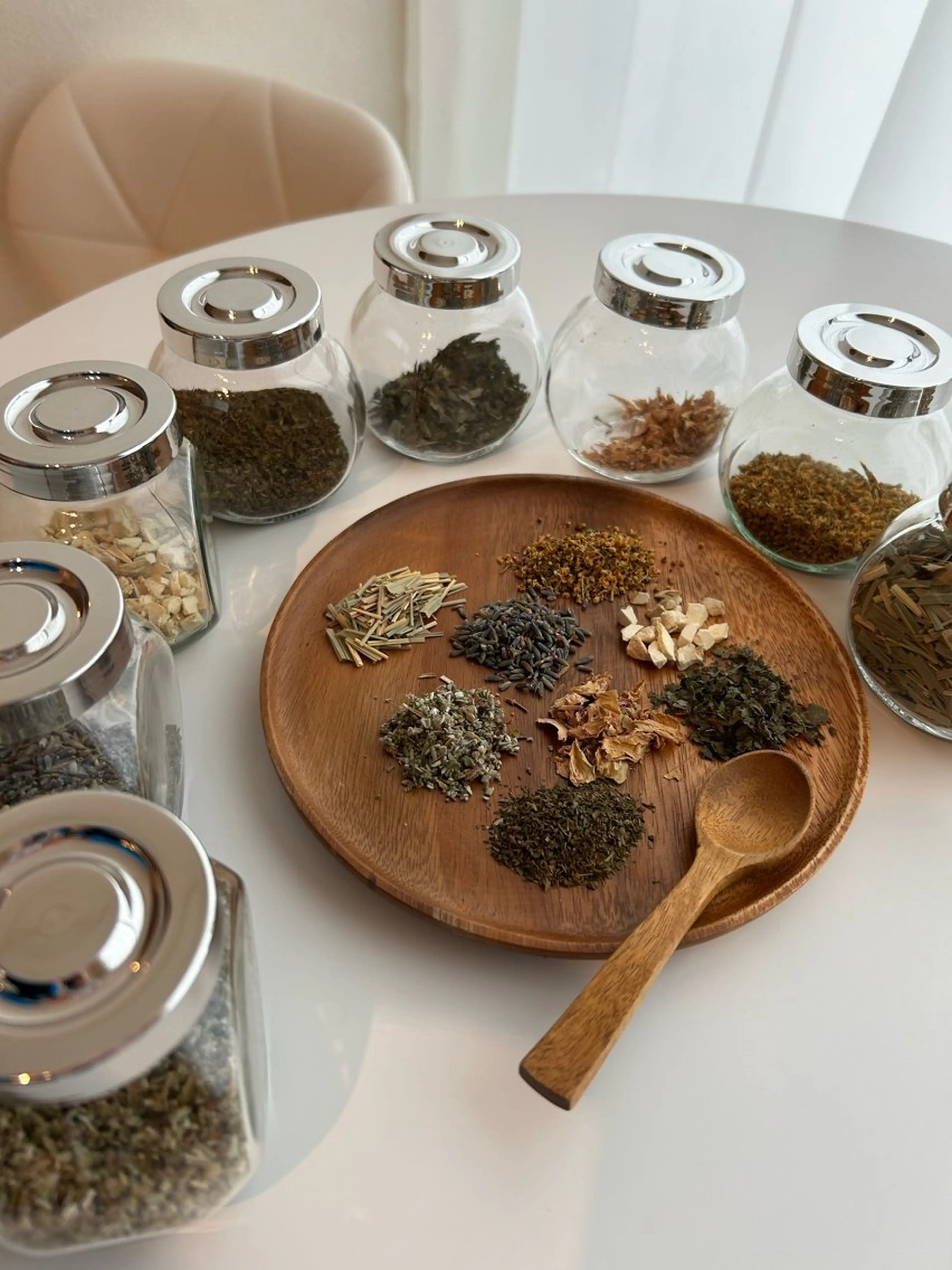 リラク よもぎ蒸し×肌育【aju】所属・おかま直伝よもぎ蒸し 【aju】山本 亜樹のエステ・リラクイメージ