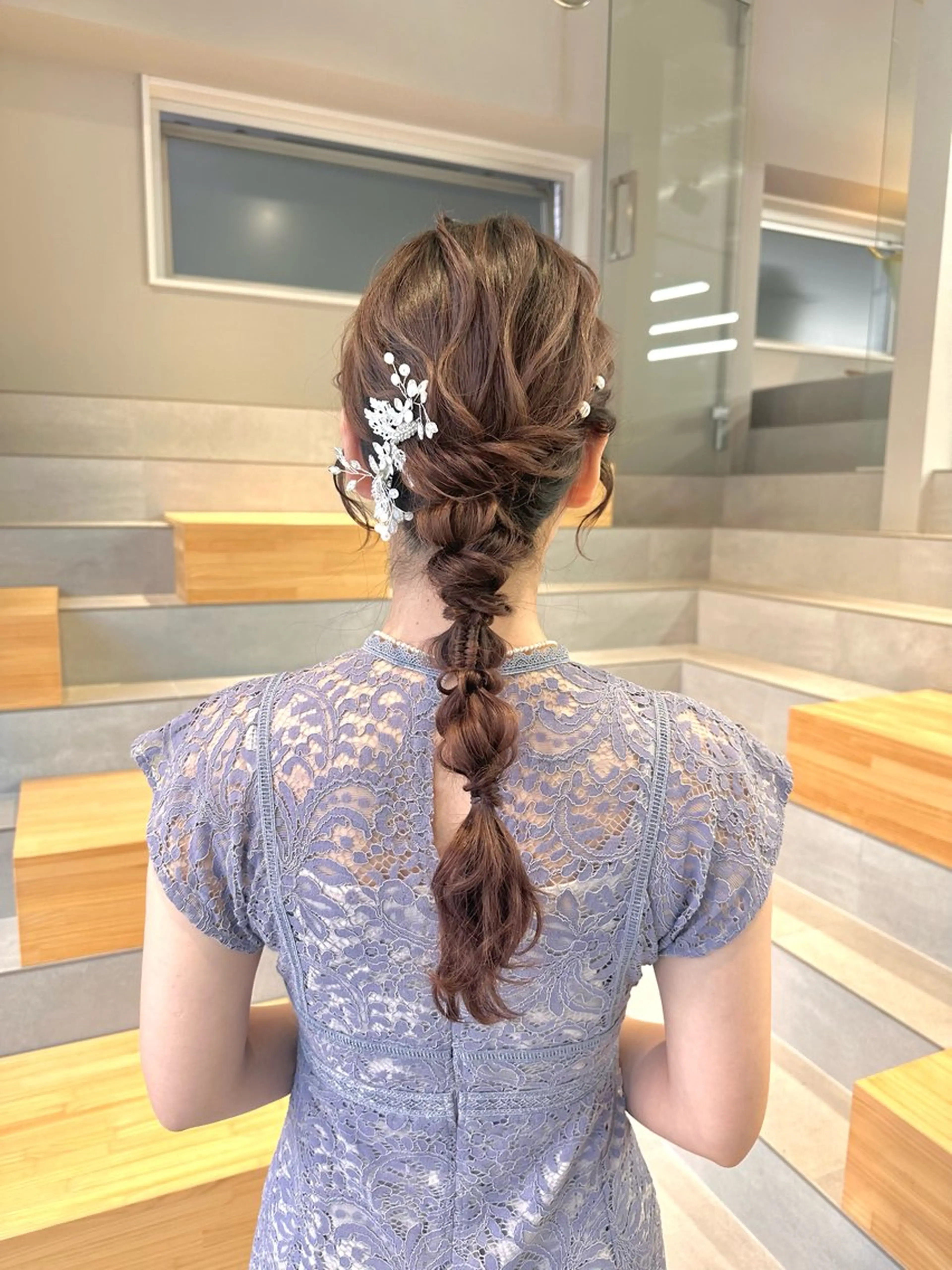 ロング ヘアアレンジ ヘアセット 染谷 遥花のヘアスタイル