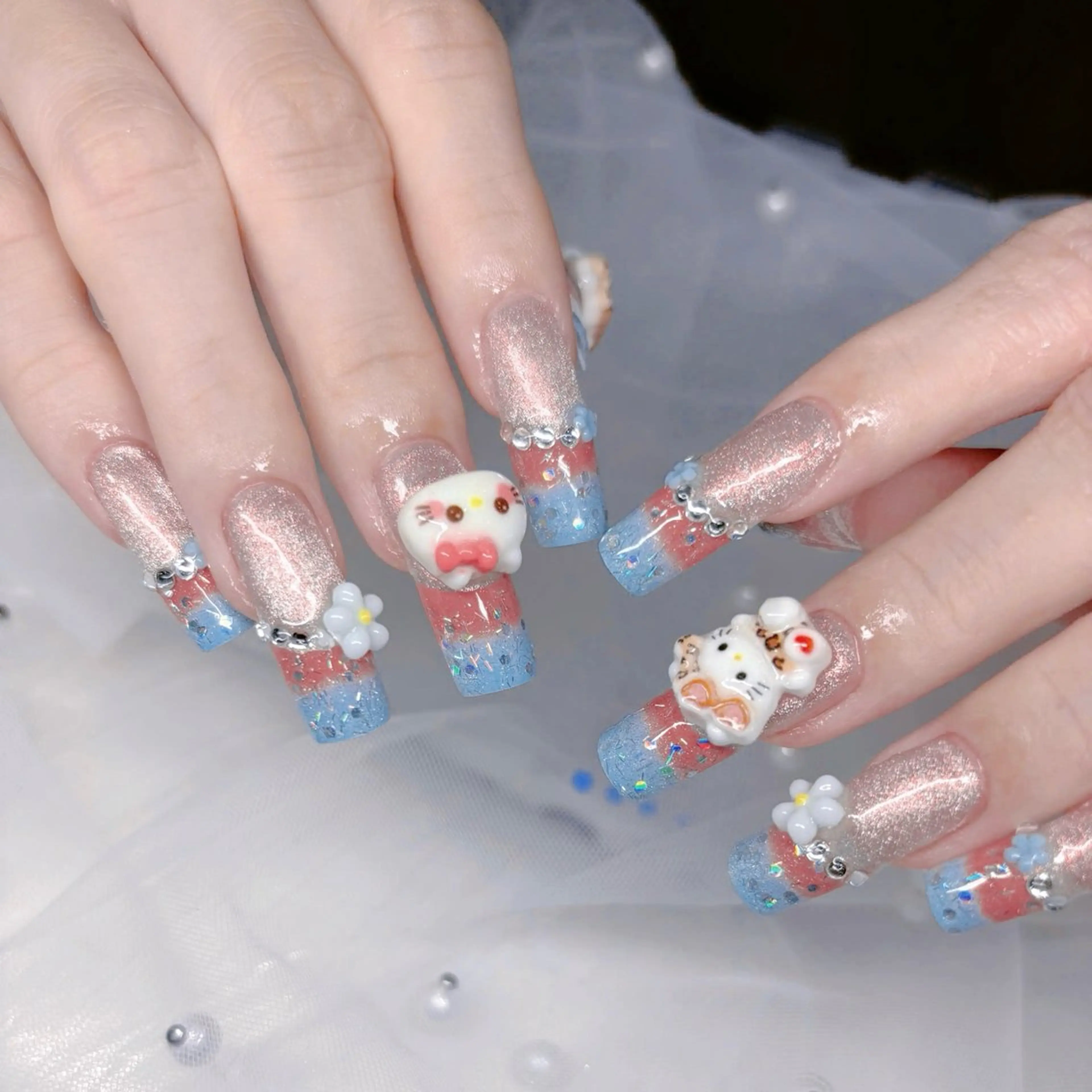 ネイル オーロラネイル グラデーション ハート ホログラムネイル キラキラネイル HA NIのネイルデザイン