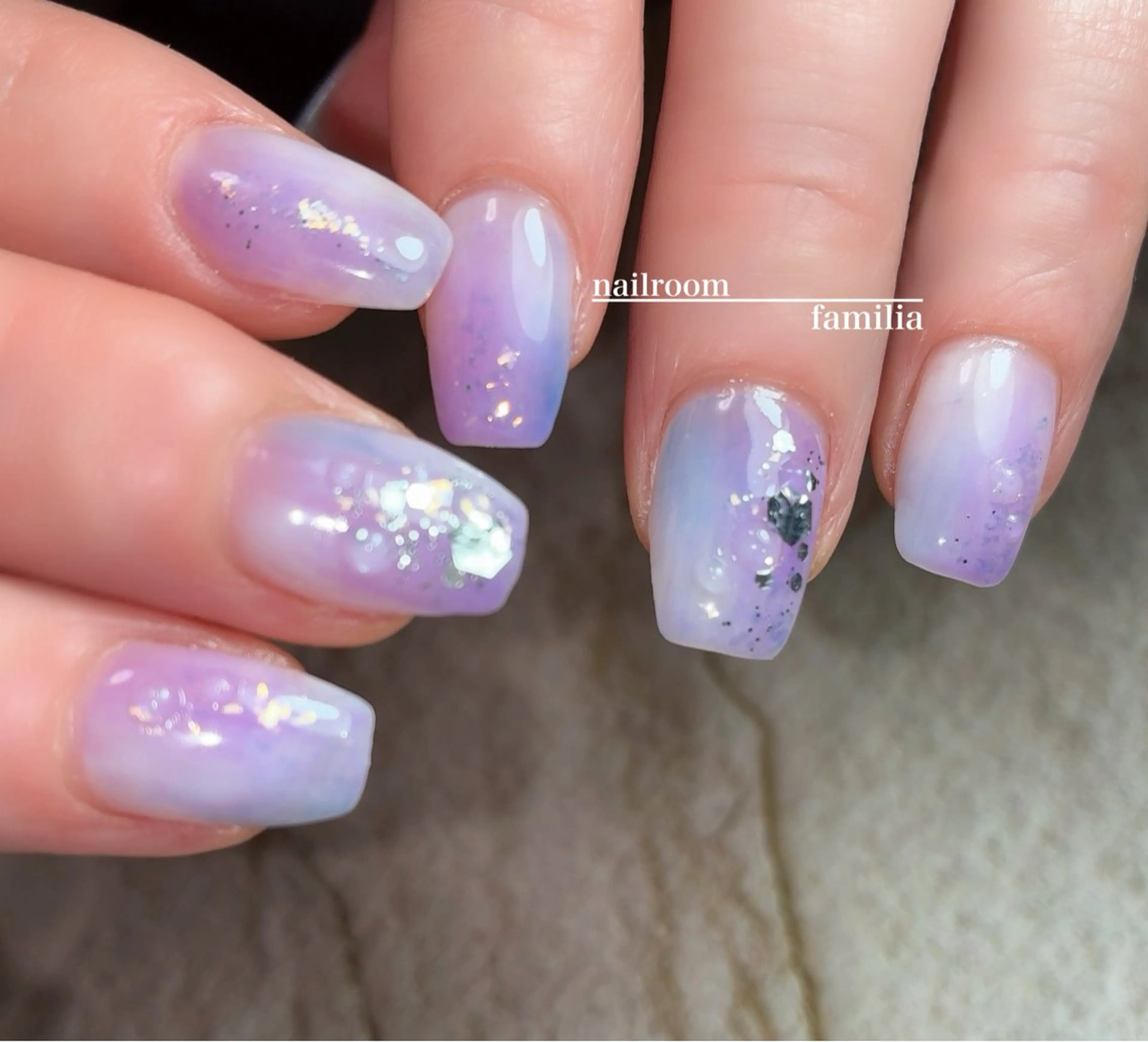 ネイル ハンドネイル -nailroom- familiaのネイルデザイン