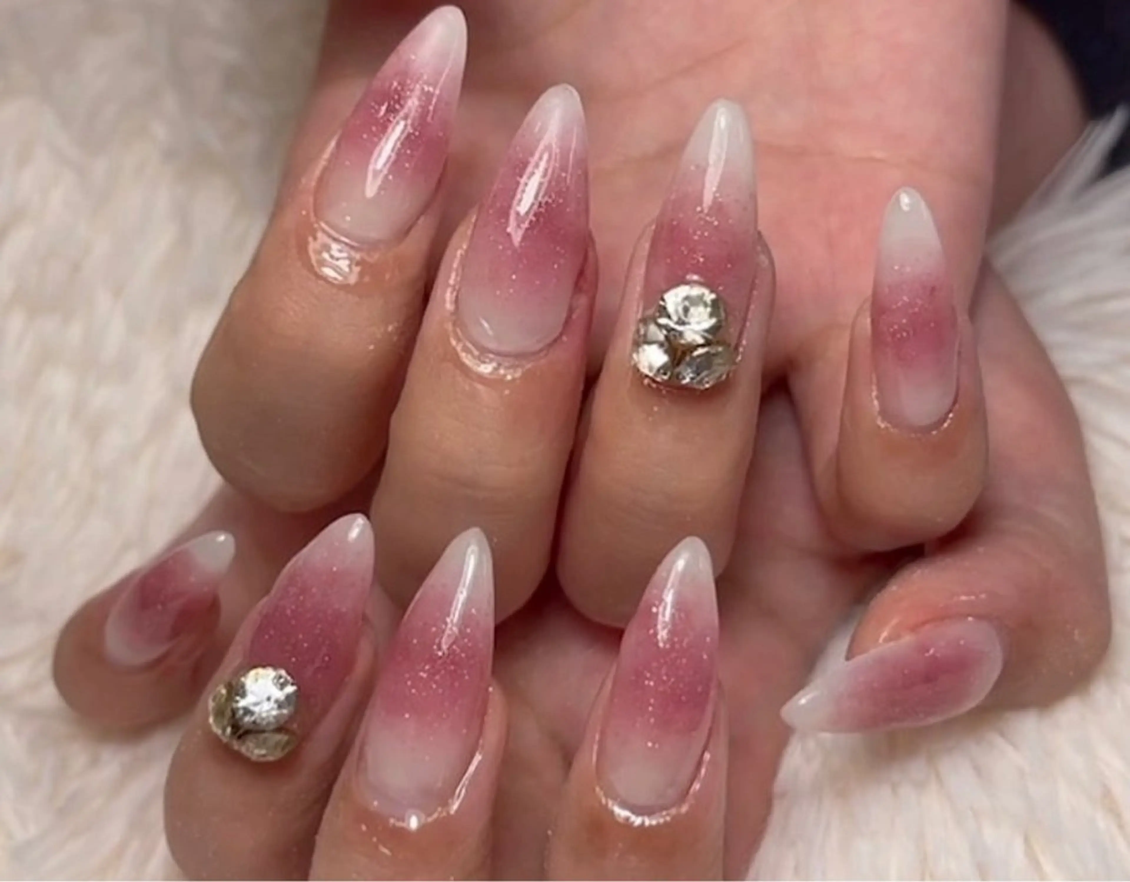 ネイル えくにゃん所属・AMAGASAKI LISAのネイルデザイン