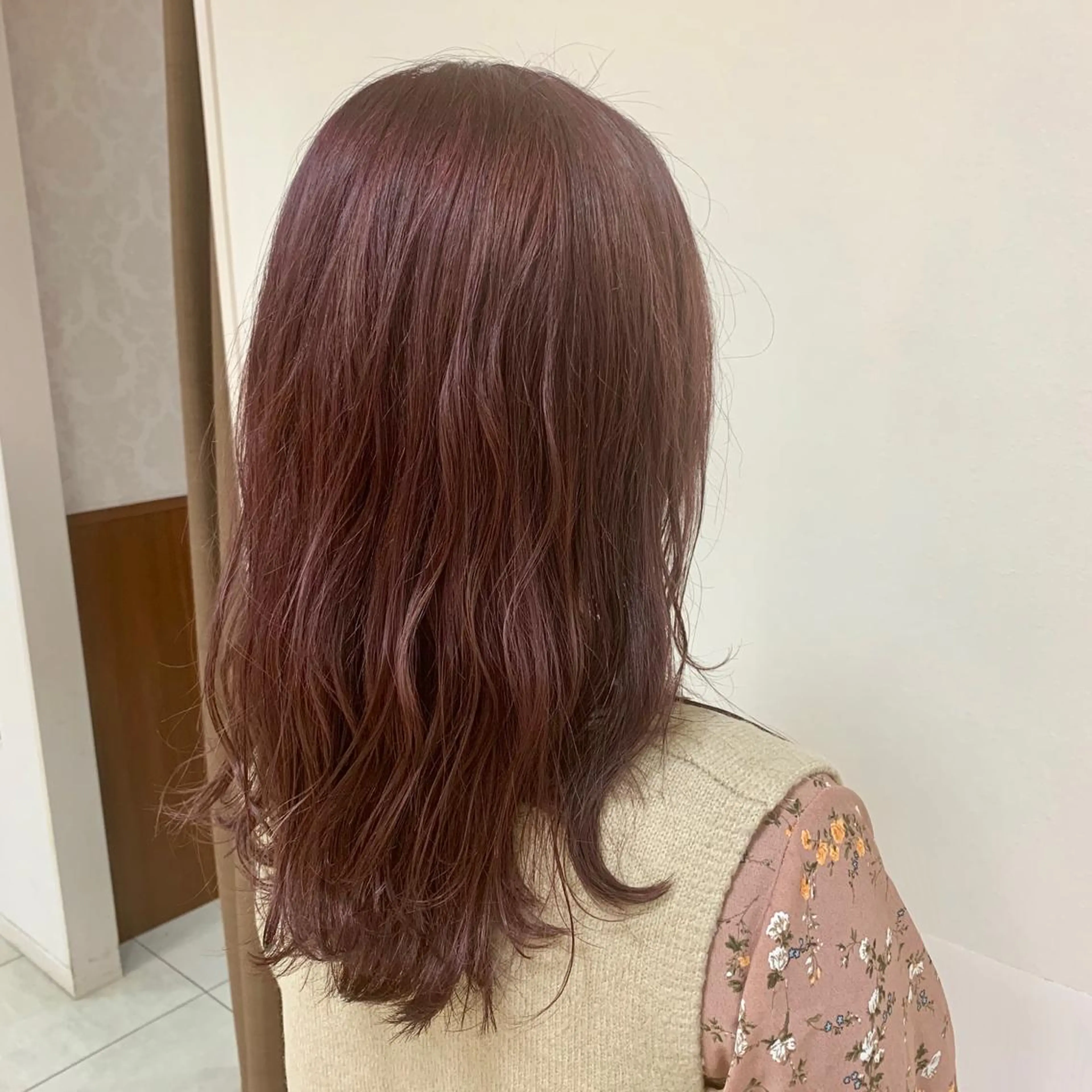 セミロング カラー ヘアアレンジ ヘアカラー トリートメント 【Sweep】おじま のぞみのヘアスタイル