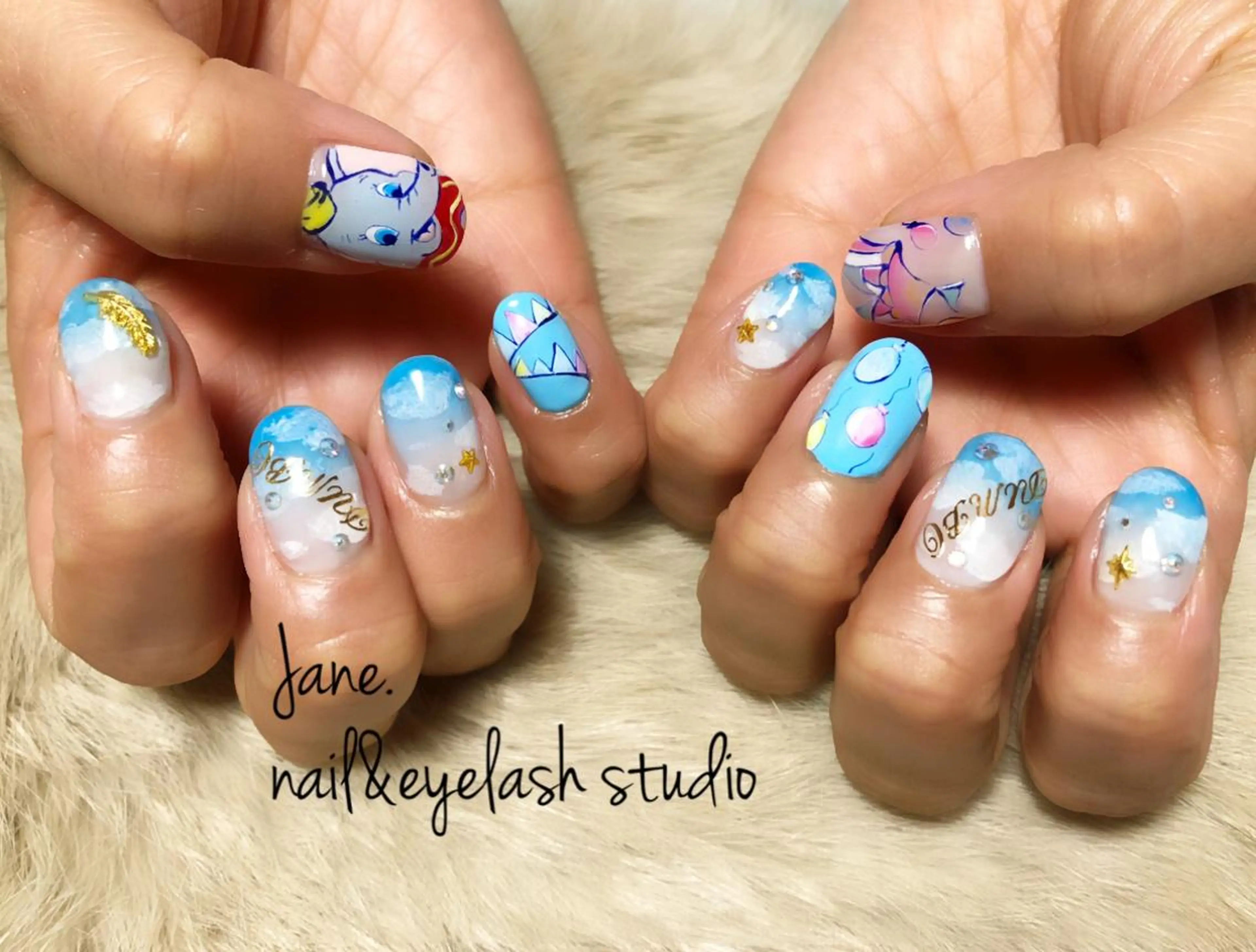 ネイル Yakko pas á pasのネイルデザイン