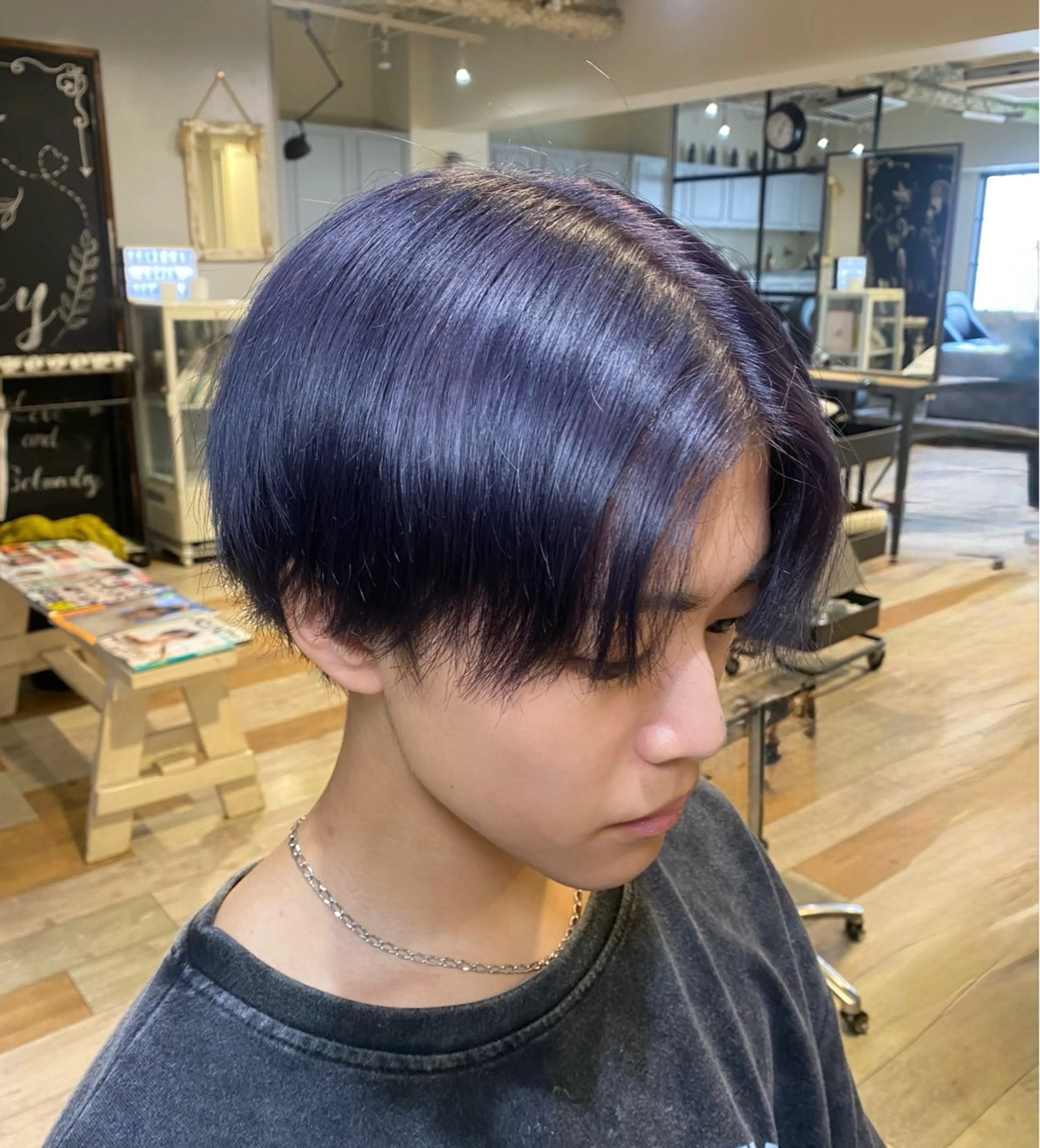 カラー メンズ メンズブリーチ センターパート メンズハイトーン ブリーチ ケアブリーチ カット ヘアカラー メンズカット/パーマ 艶カラーTAIGA︎のヘアスタイル