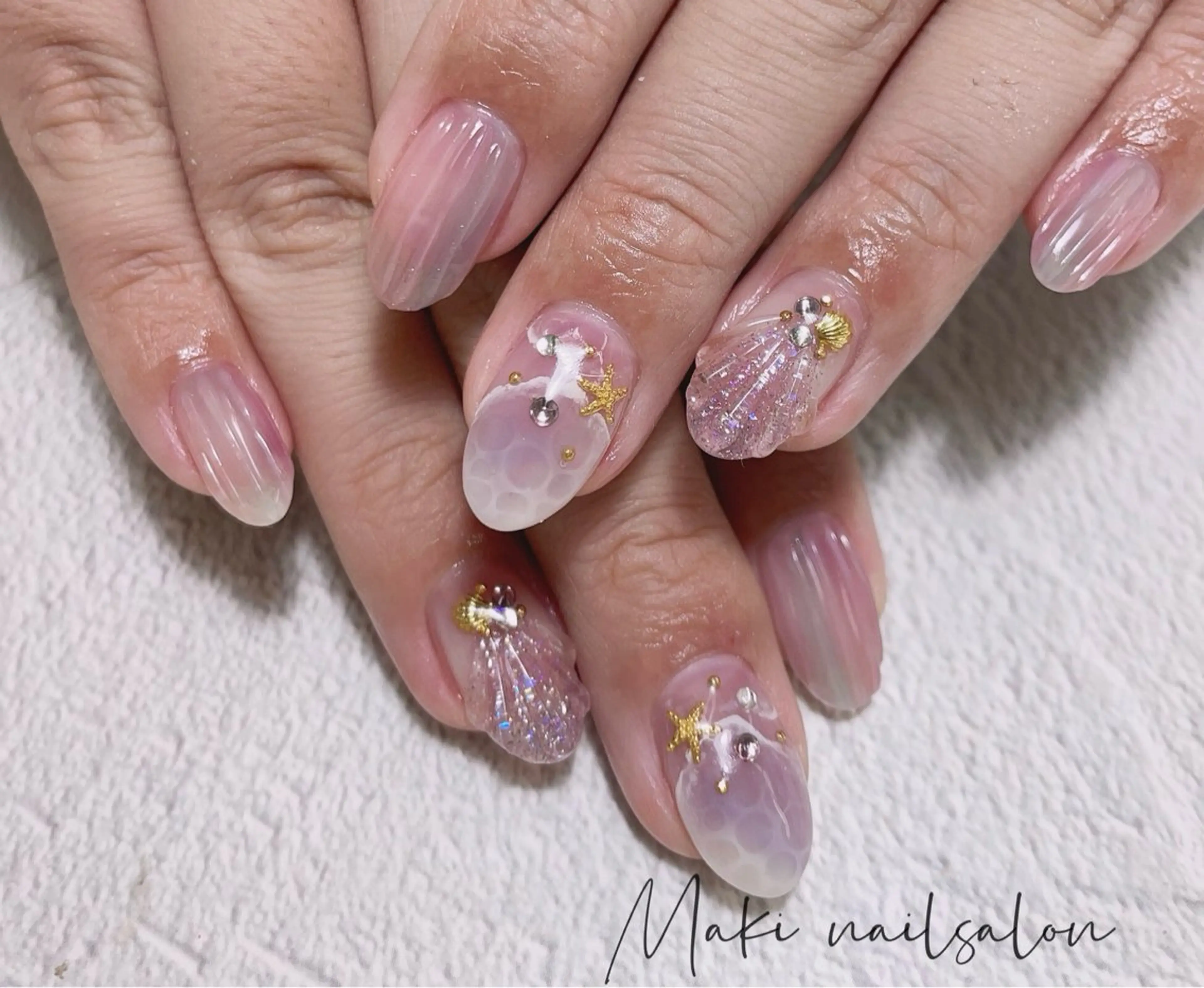 ネイル マキ ネイルサロンのネイルデザイン