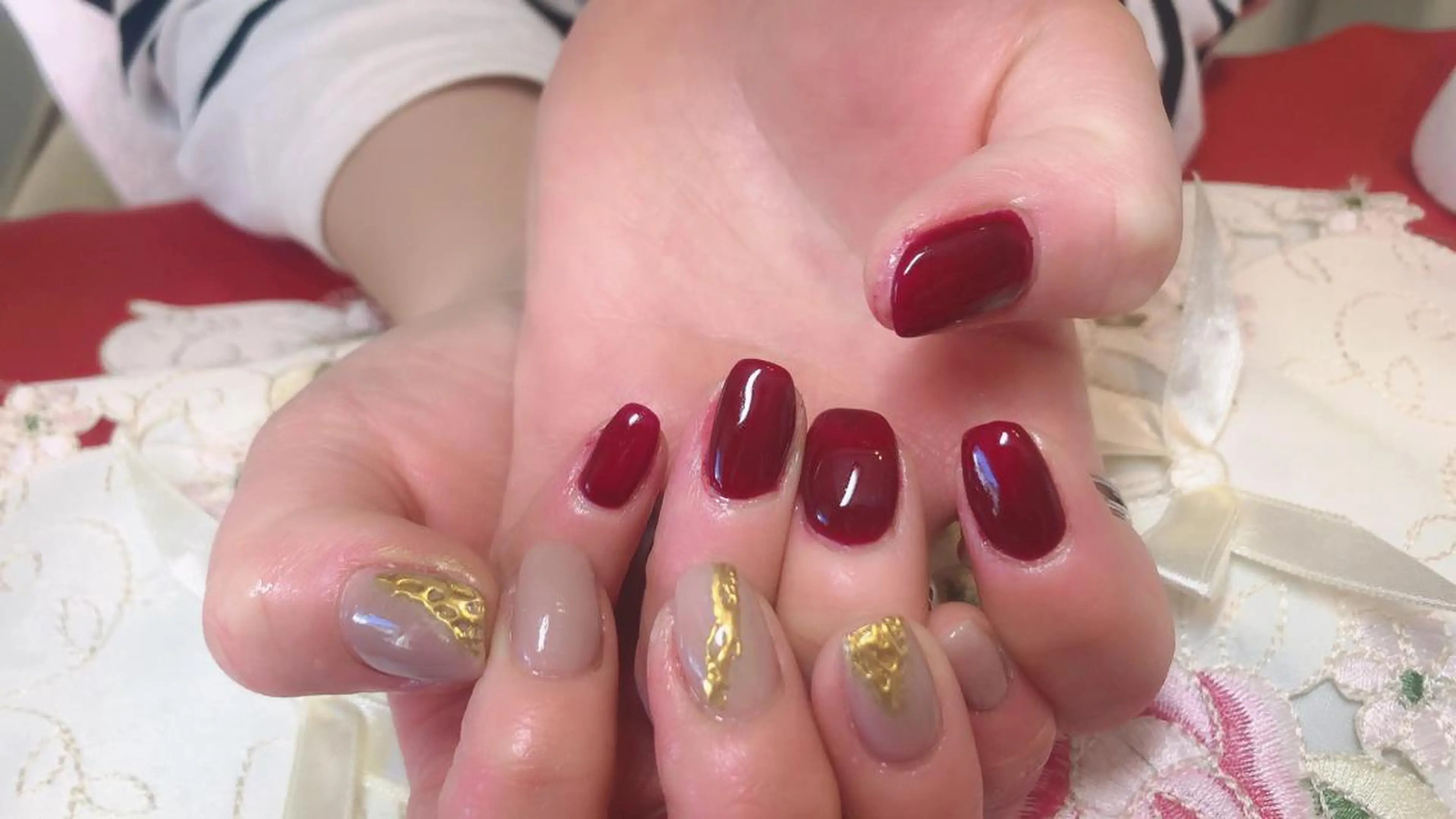 ネイル ミラーネイル 森田(傅) 霞のネイルデザイン