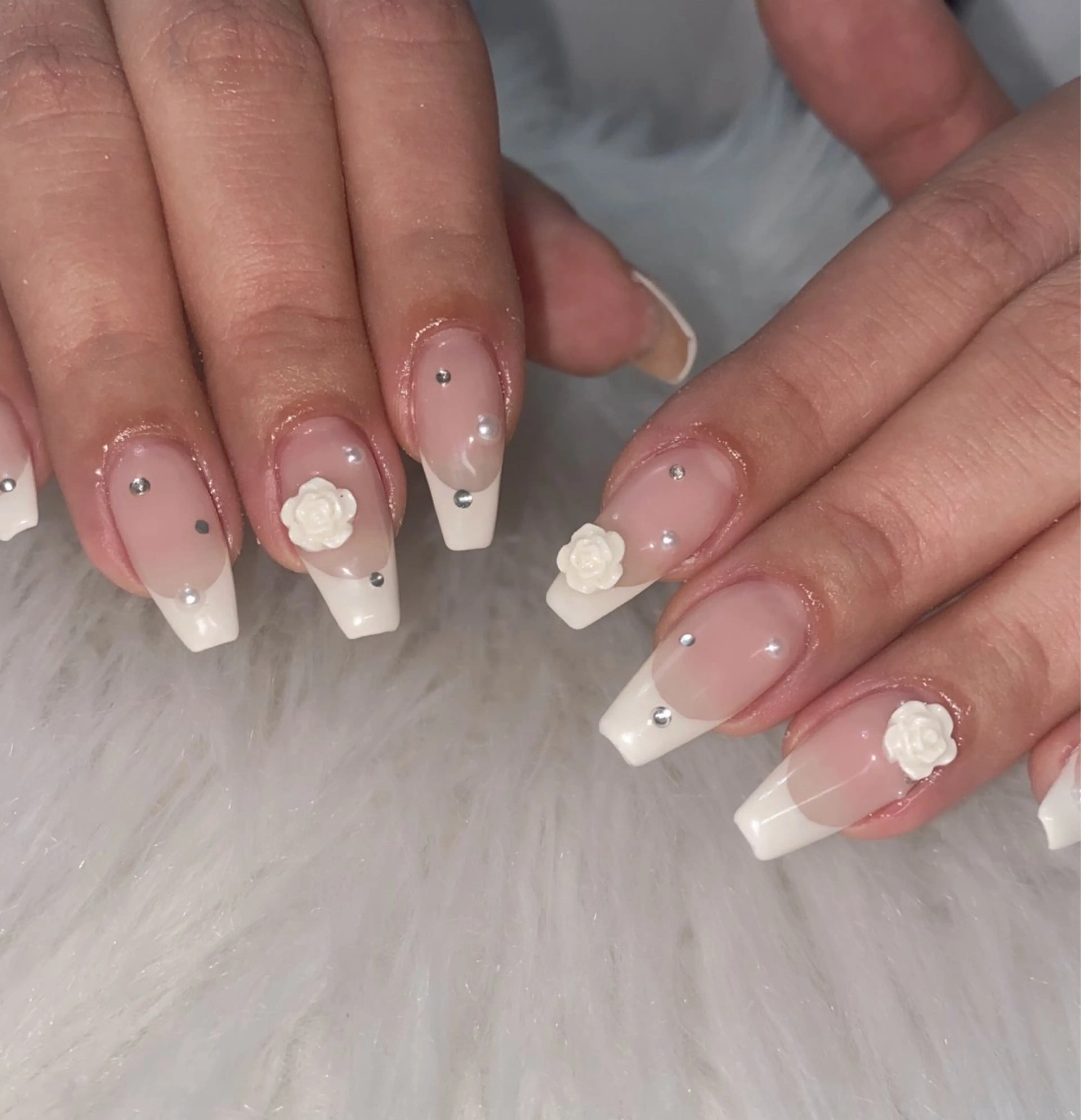 【ジェル】フレンチネイル🤍オフあり⭕️(トップネイリスト施術)の写真