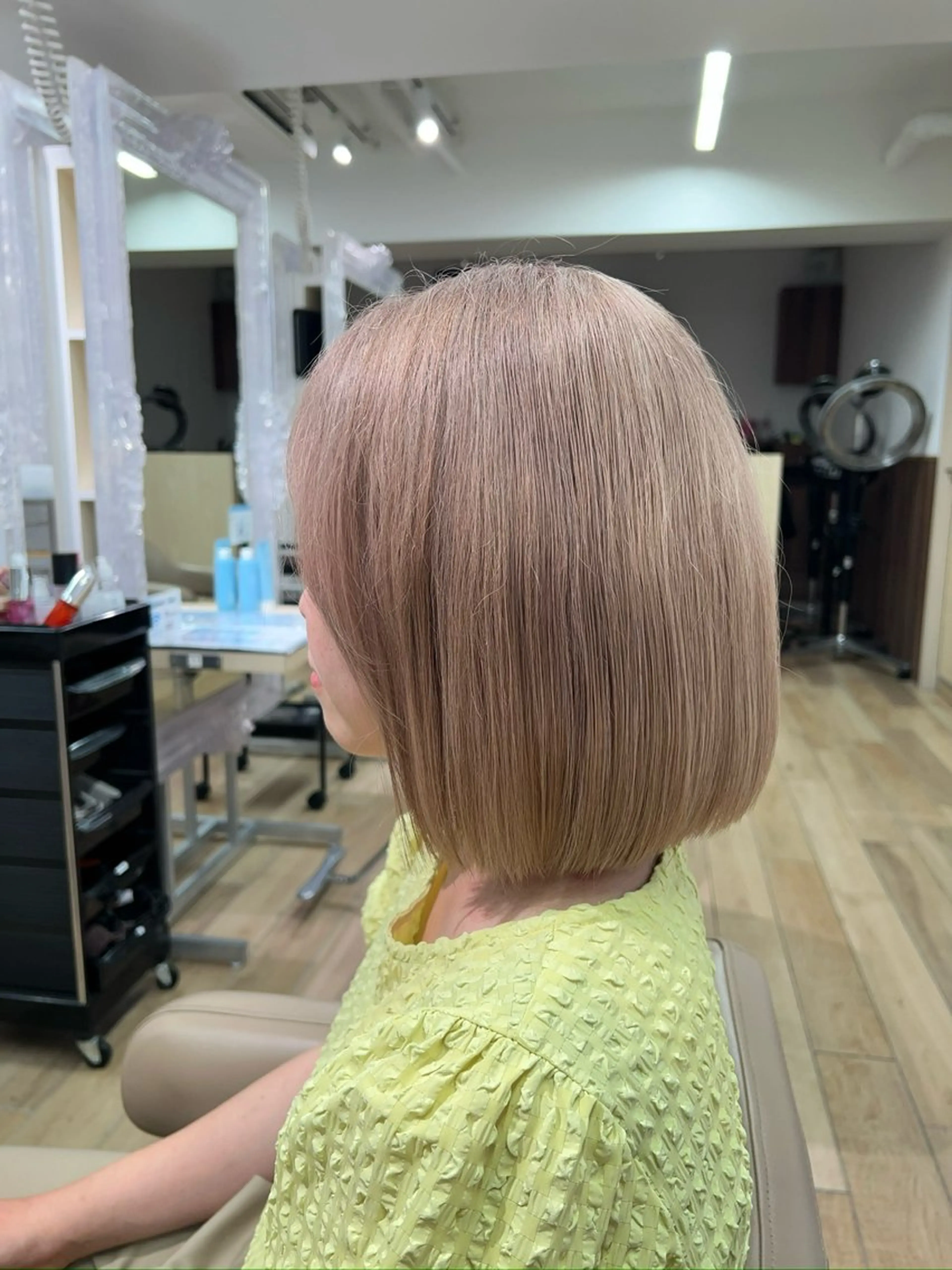 ショート カラー ブリーチ 【似合わせカラー】 西口嶺河のヘアスタイル