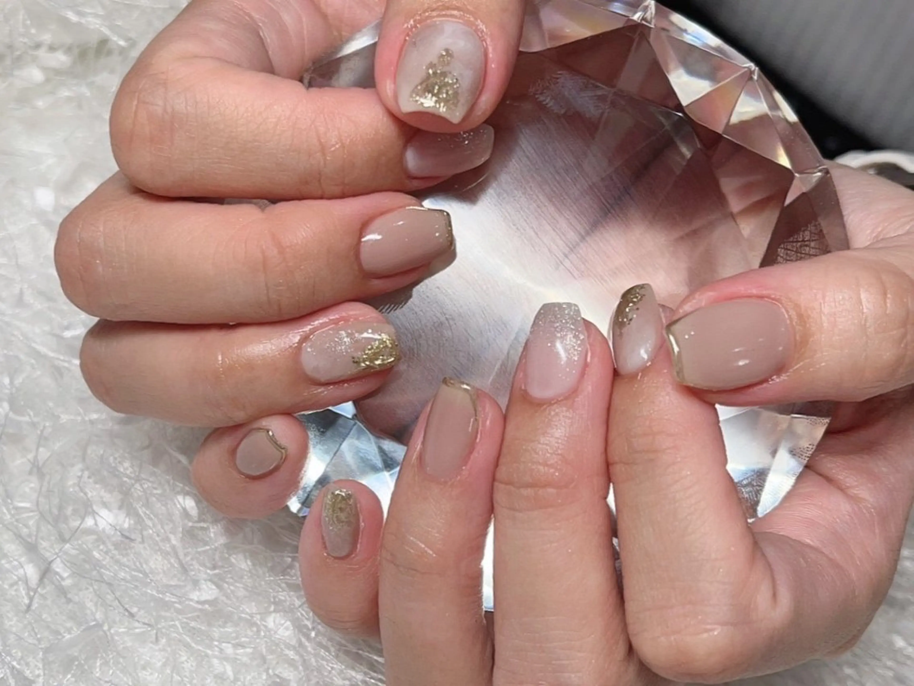 ネイル マツエク・マツパ アイブロウ 眉カラー 韓国風マツエク パリジェンヌラッシュリフト まつげパーマ ワンホンマツエク ハンドネイル Nail&eye Belire 新宿のネイルデザイン