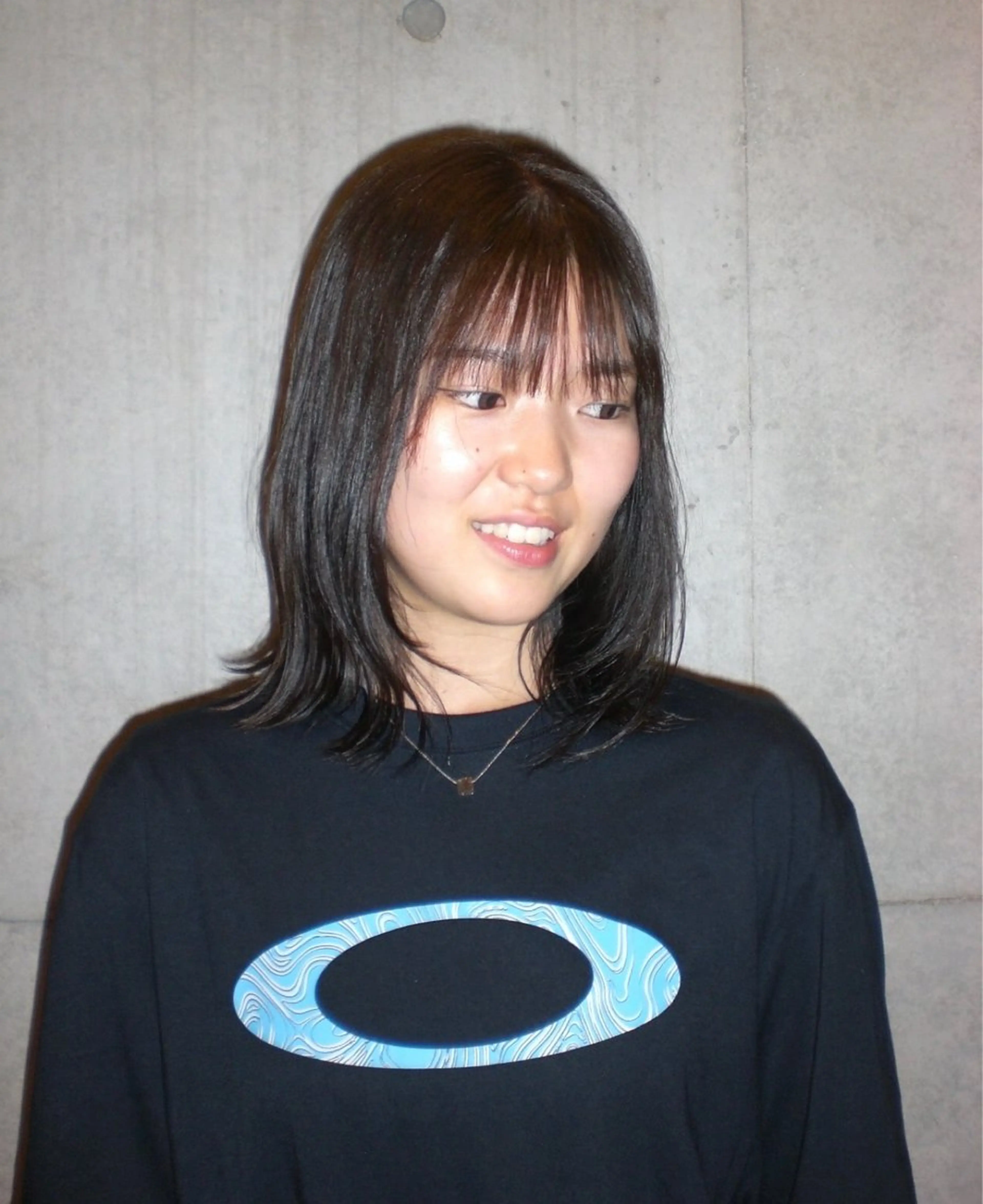 ミディアム カラー RESSUAL くるみのヘアスタイル