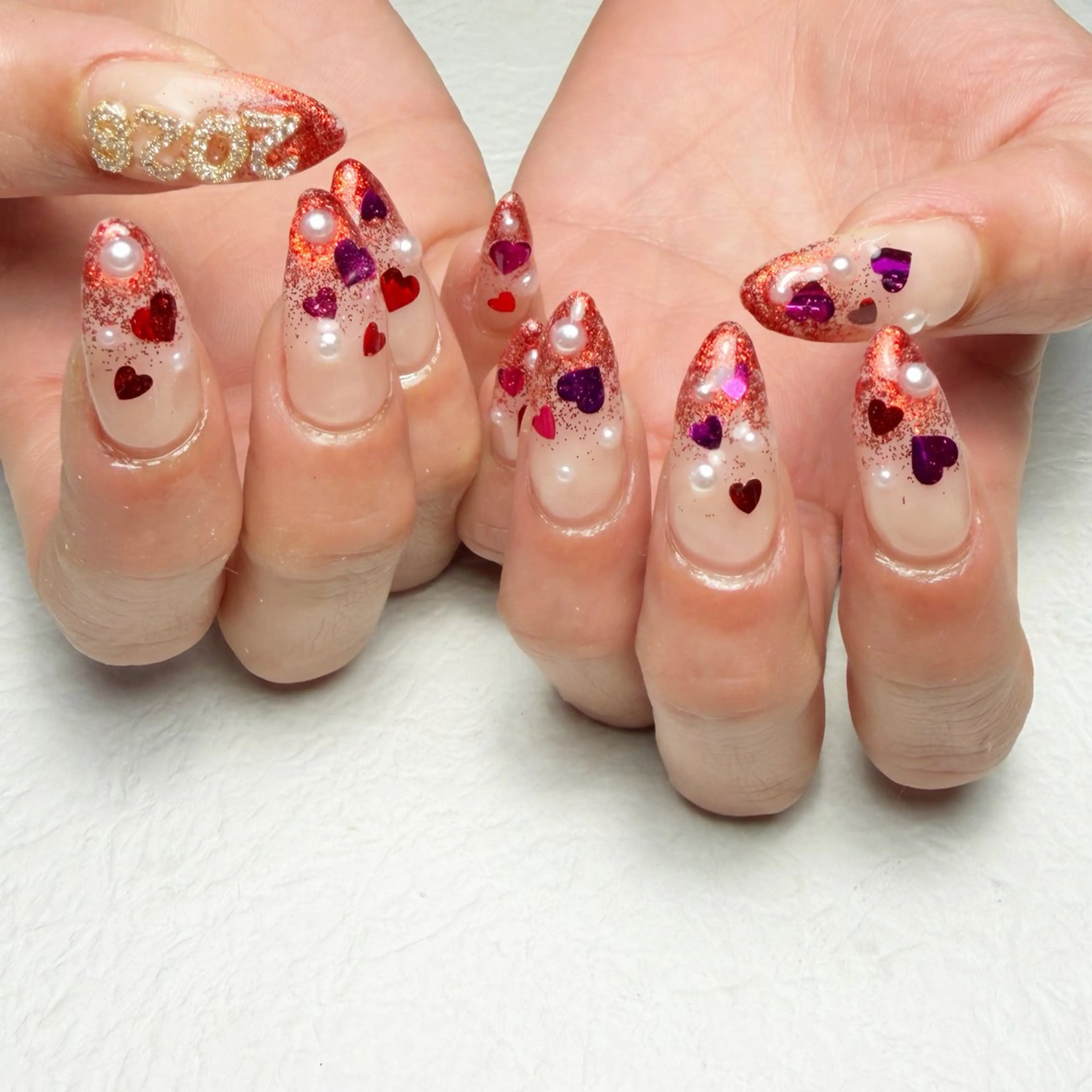 ネイル アートネイル フットネイル ジェルネイル ハート キラキラネイル ハンドネイル Y nail なんば堀江店のネイルデザイン