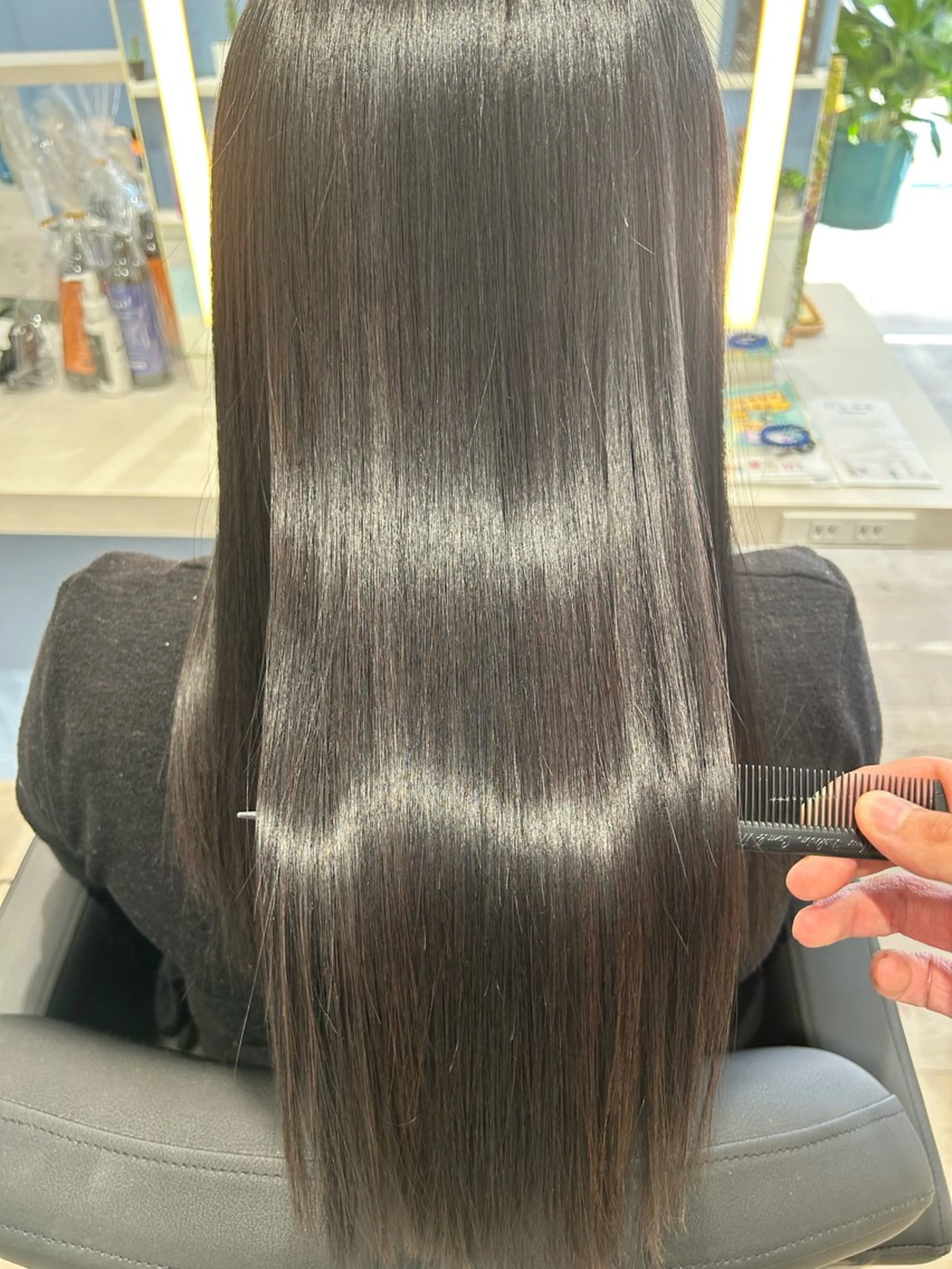 カラー🌈＋こだわりカット✂️＋髪質改善✨メテオトリートメント☄️の写真