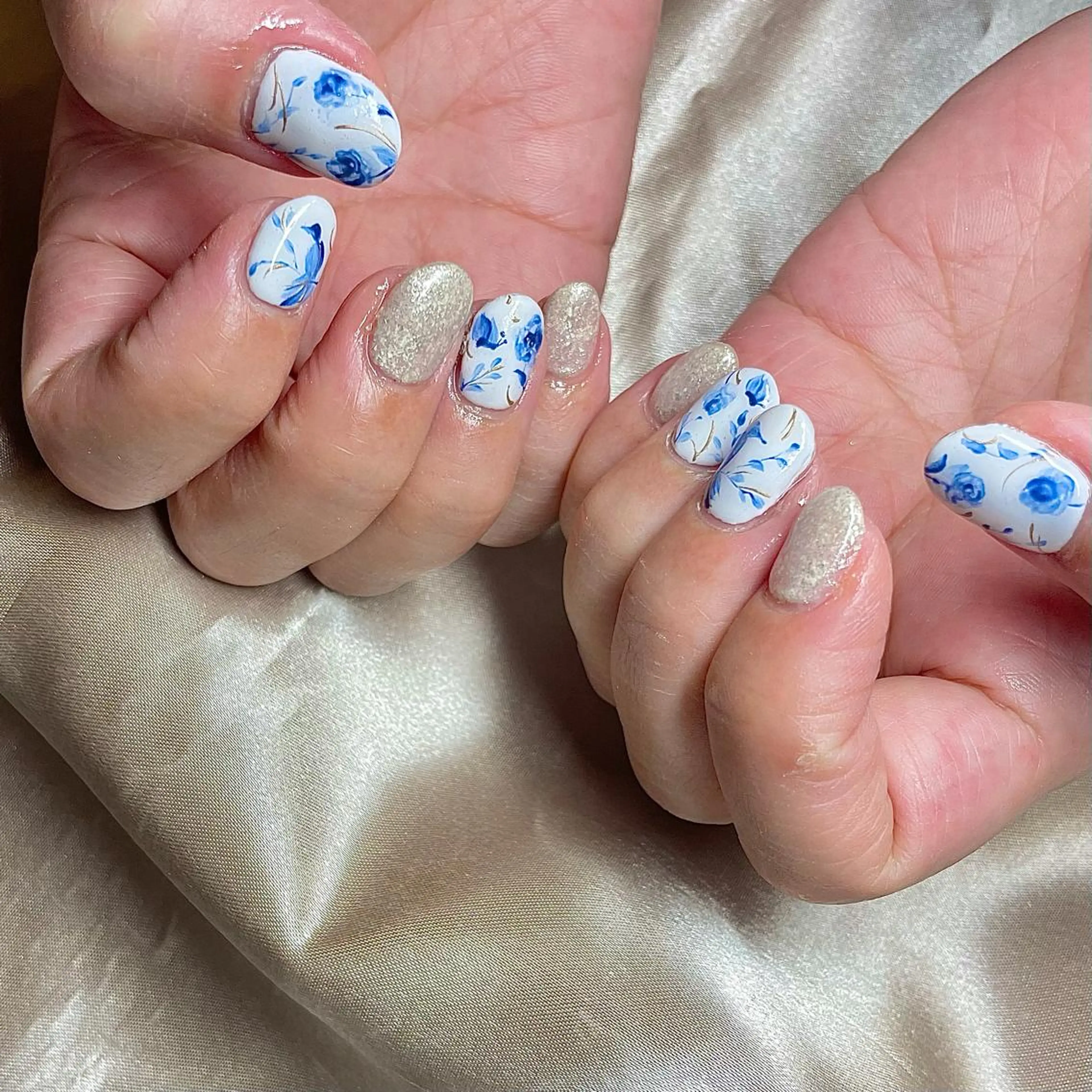 ショート カラー パーマ ヘアアレンジ メンズ キッズ ネイル マツエク・マツパ ブルーカラー ブルー フラワーネイル nail&eye Aoのマツエク・マツパデザイン