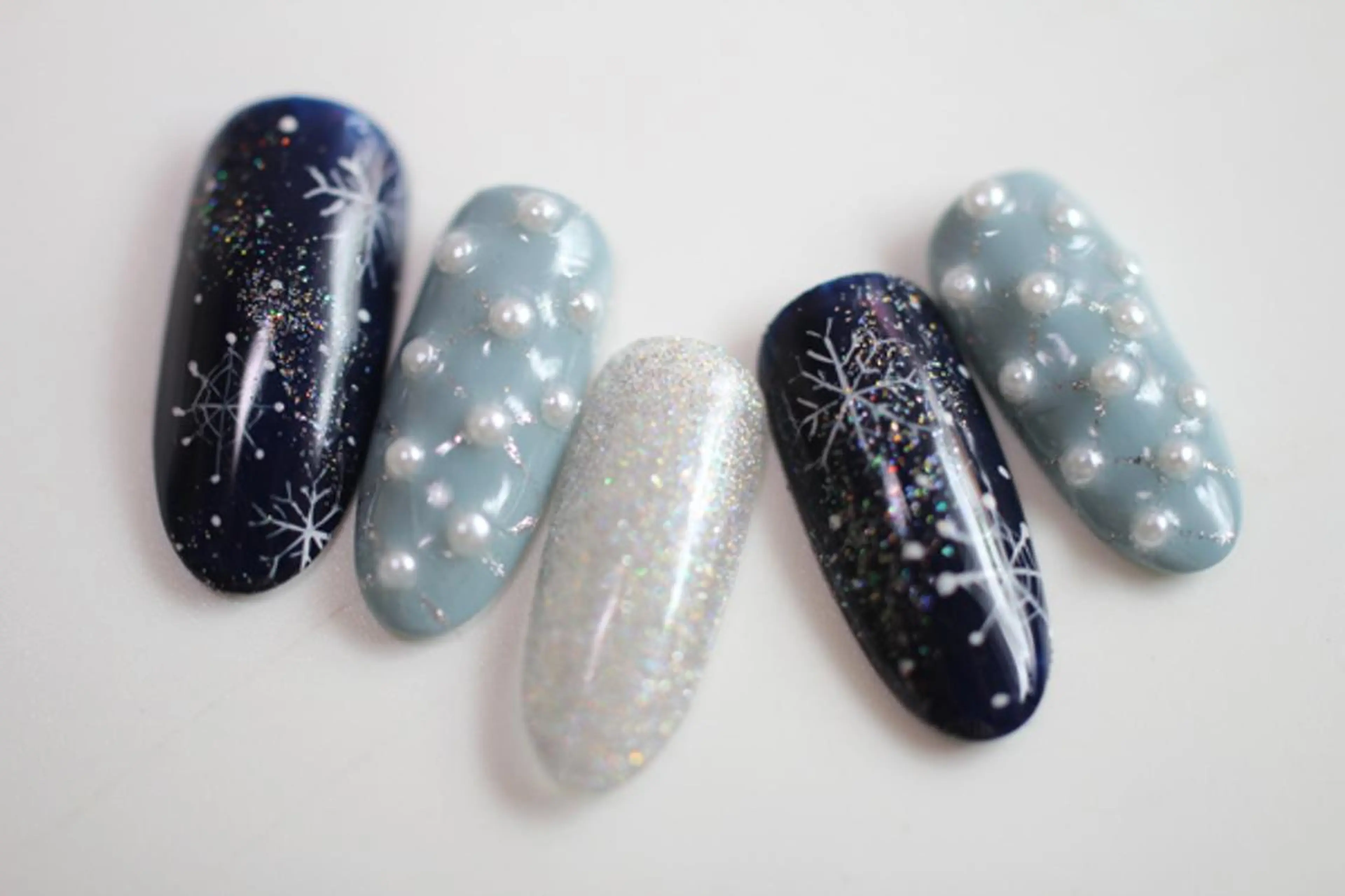 ネイル ママリンド　志村坂上店所属・しみ えんのネイルデザイン