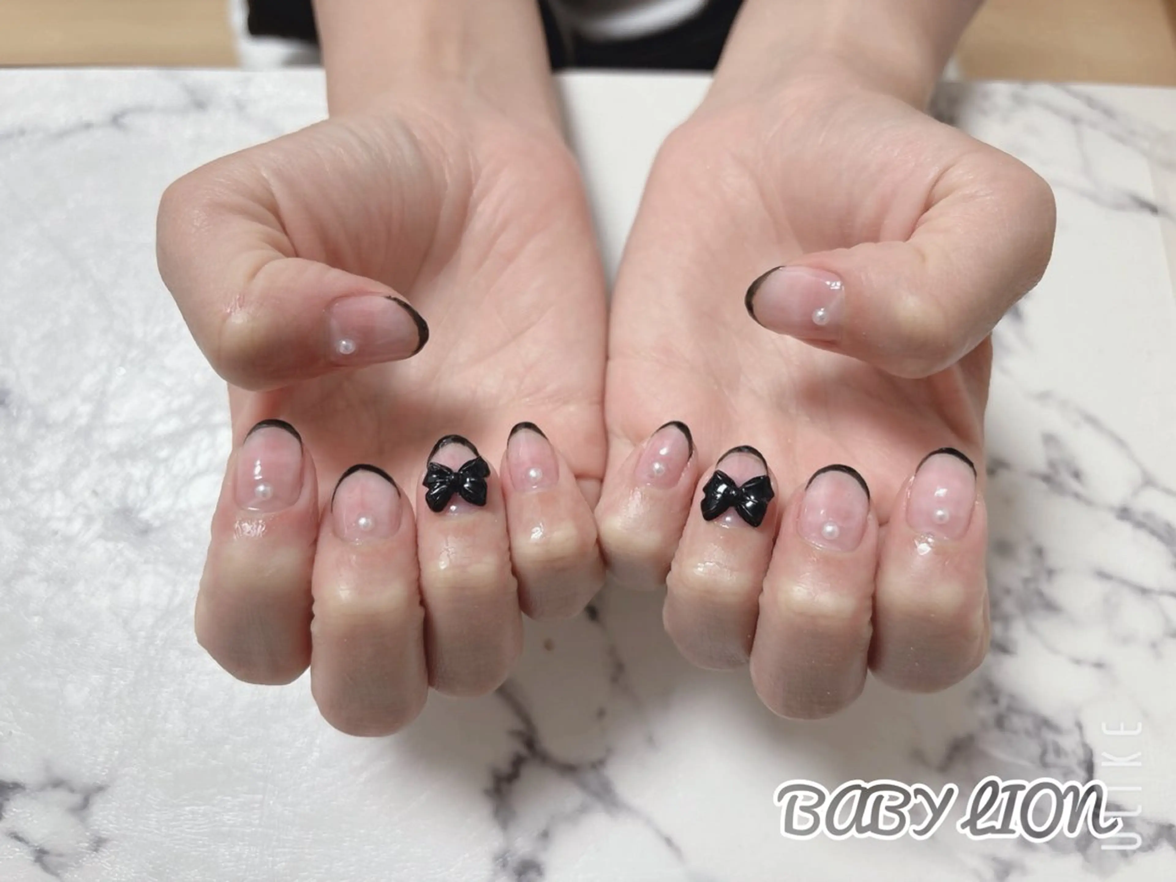 ネイル フレンチネイル BABY LION :Linaのネイルデザイン