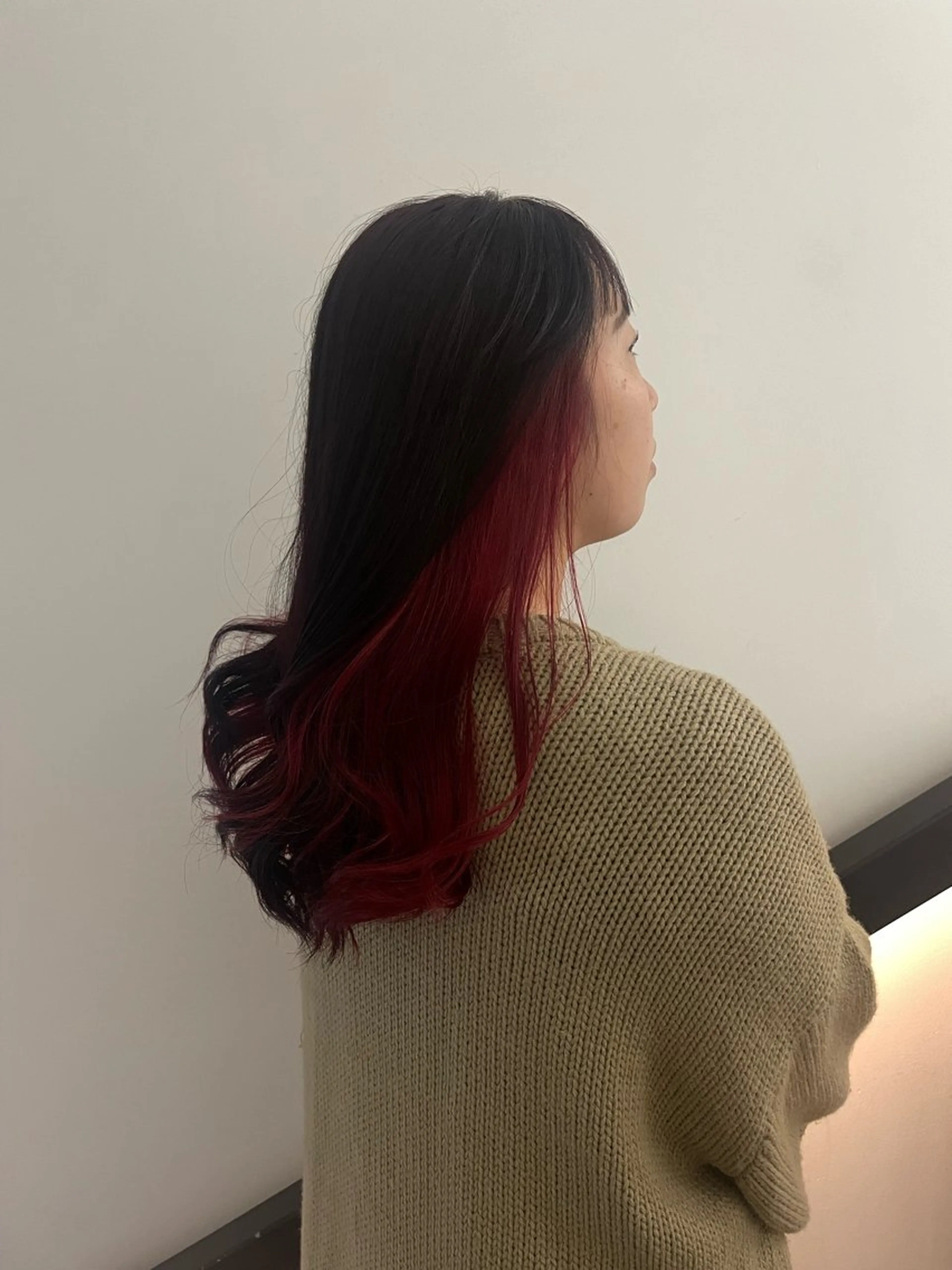 セミロング カラー ヘアカラー 🌟暖色系ハイトーン 🌟AIのヘアスタイル