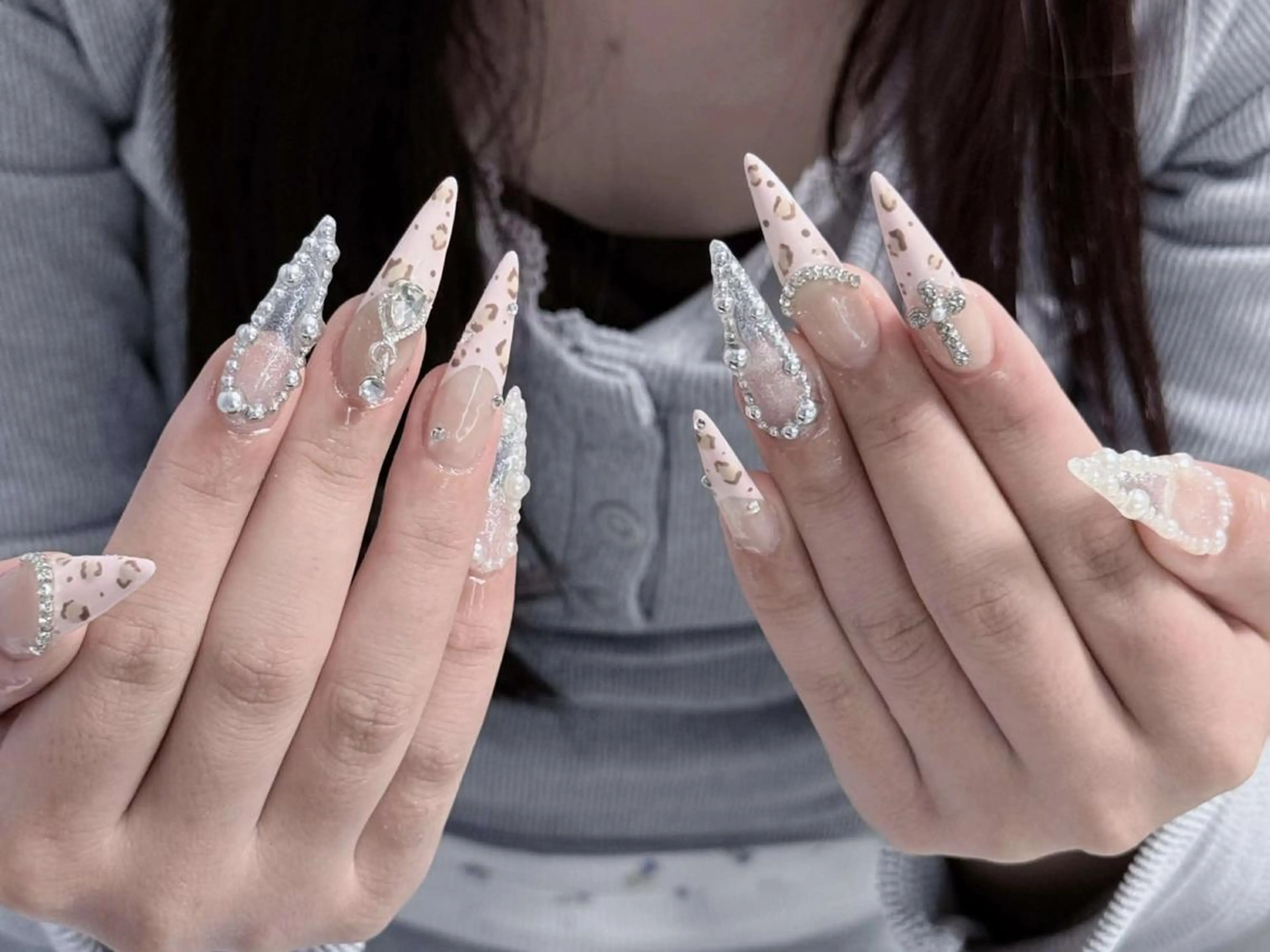 ネイル 長さ出し グラデーション 卒業式 キラキラネイル マグネットネイル Mio💖Belle Nail Salonのネイルデザイン