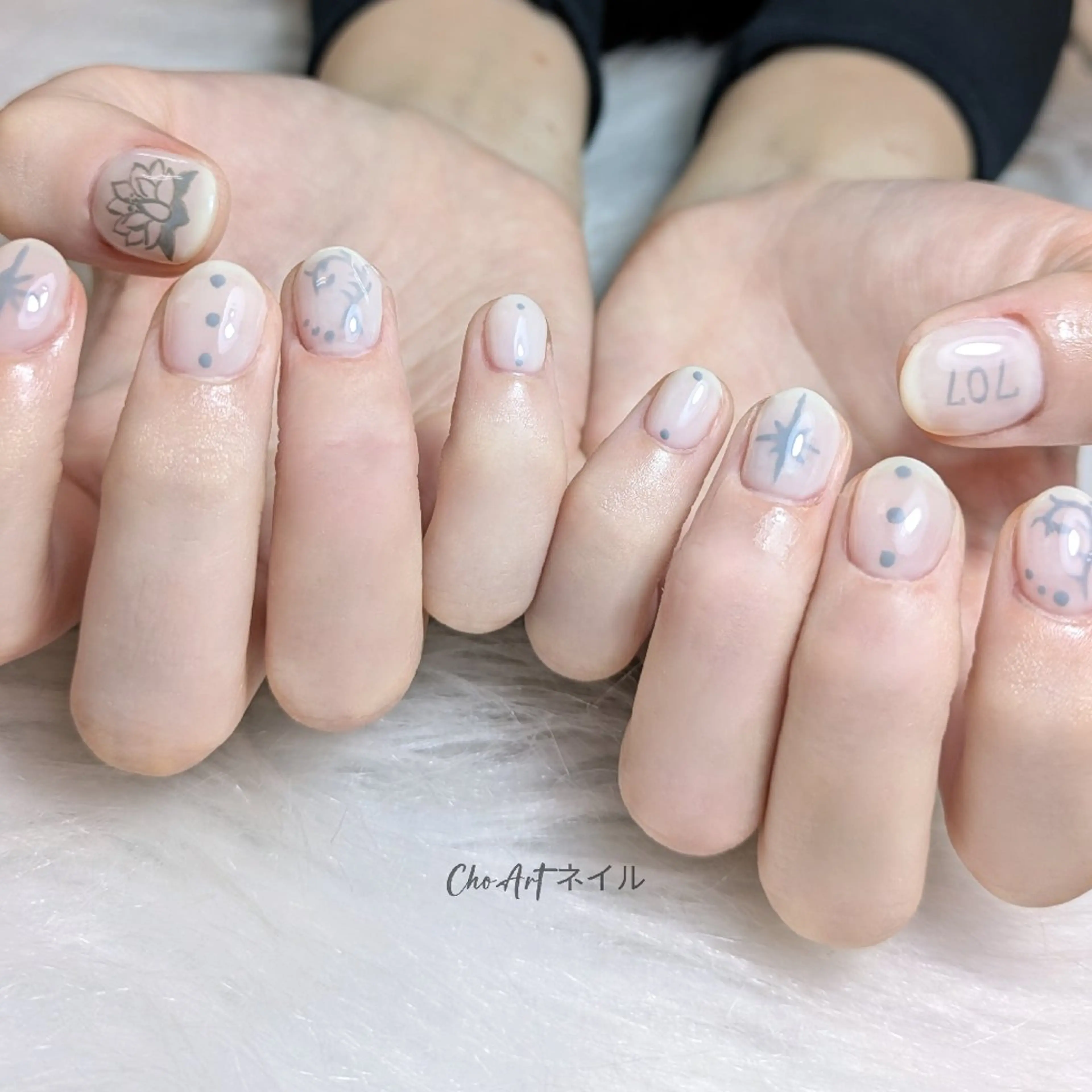 ネイル アートネイル ジェルネイル ラメ(グリッター) マグネットネイル ミラーネイル Cho Artネイル所属・ronronne .のネイルデザイン