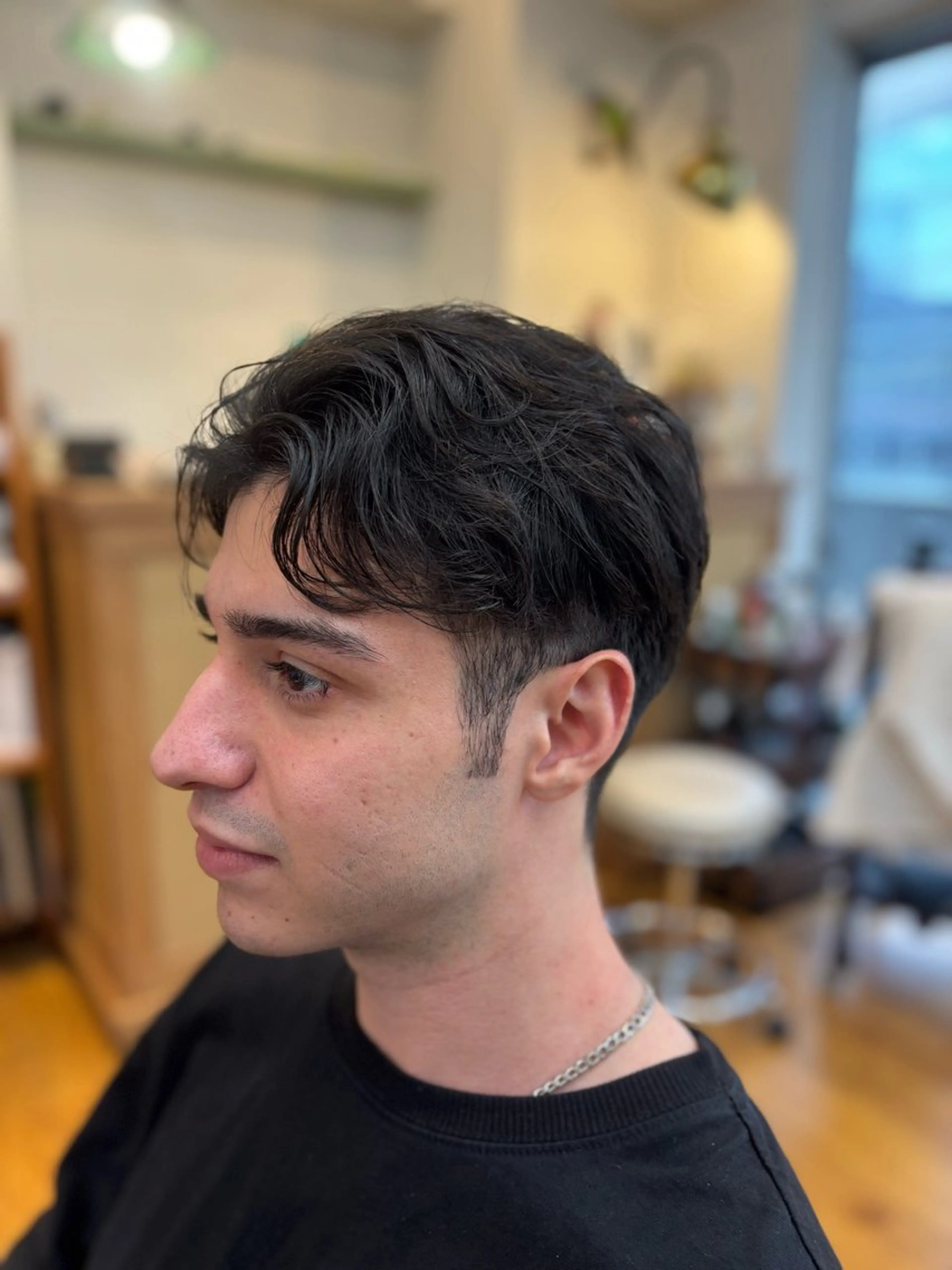 ショート メンズ くせ毛 カネコ ナナミのヘアスタイル