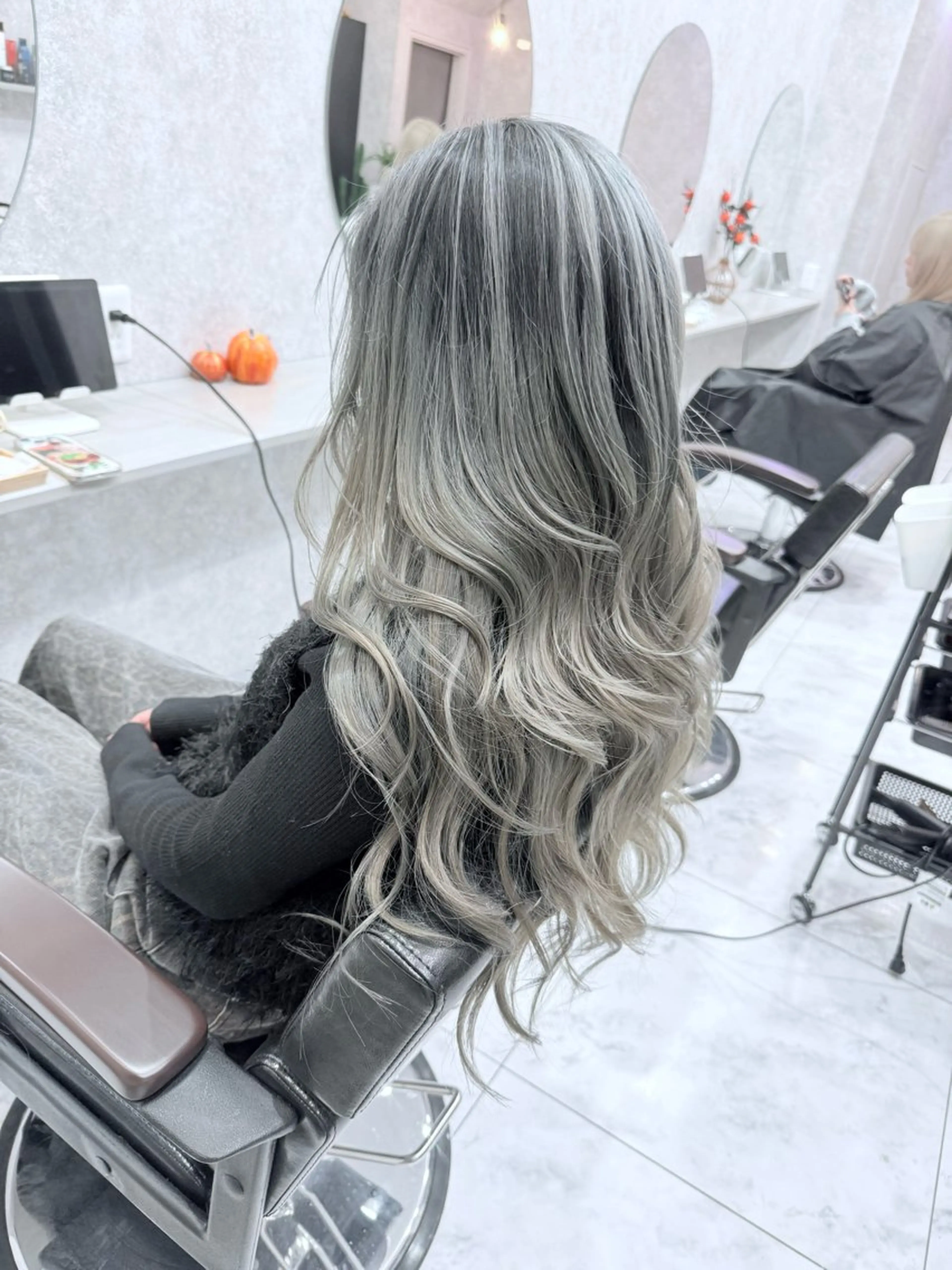 ロング カラー ブリーチ ケアブリーチ デザインカラー ダブルカラー ハイトーンカラー ヘアカラー 🌈派手髪ハイトーン 🌈鈴木亮太🌈のヘアスタイル